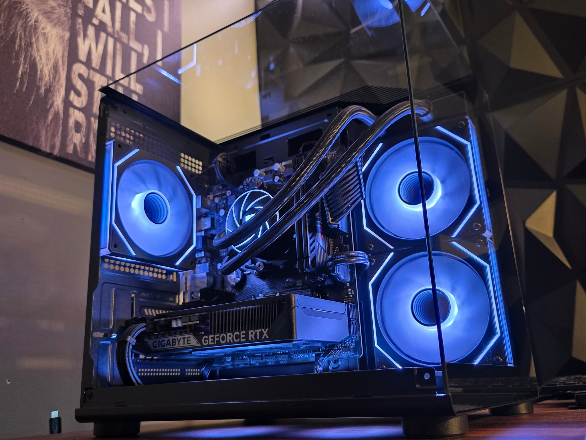 RTX 5060 + RYZEN 5 5600X PC