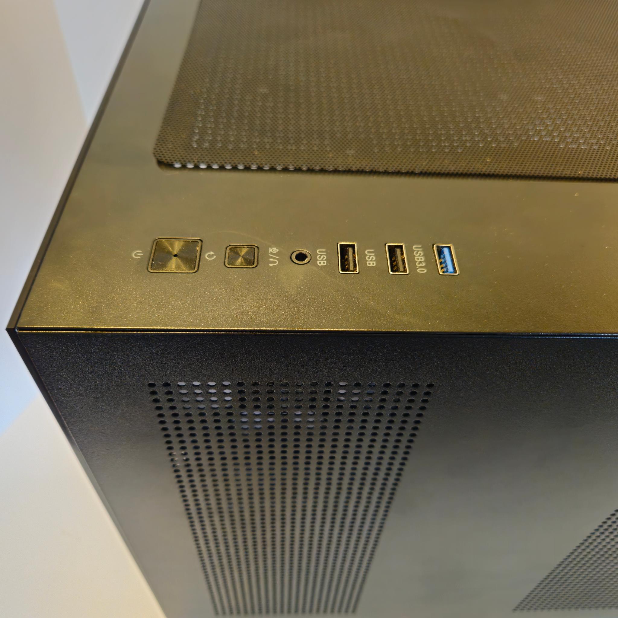 Budget 14-Core Xeon Gaming PC w/ RX 580 8GB & Fish-Tank Case