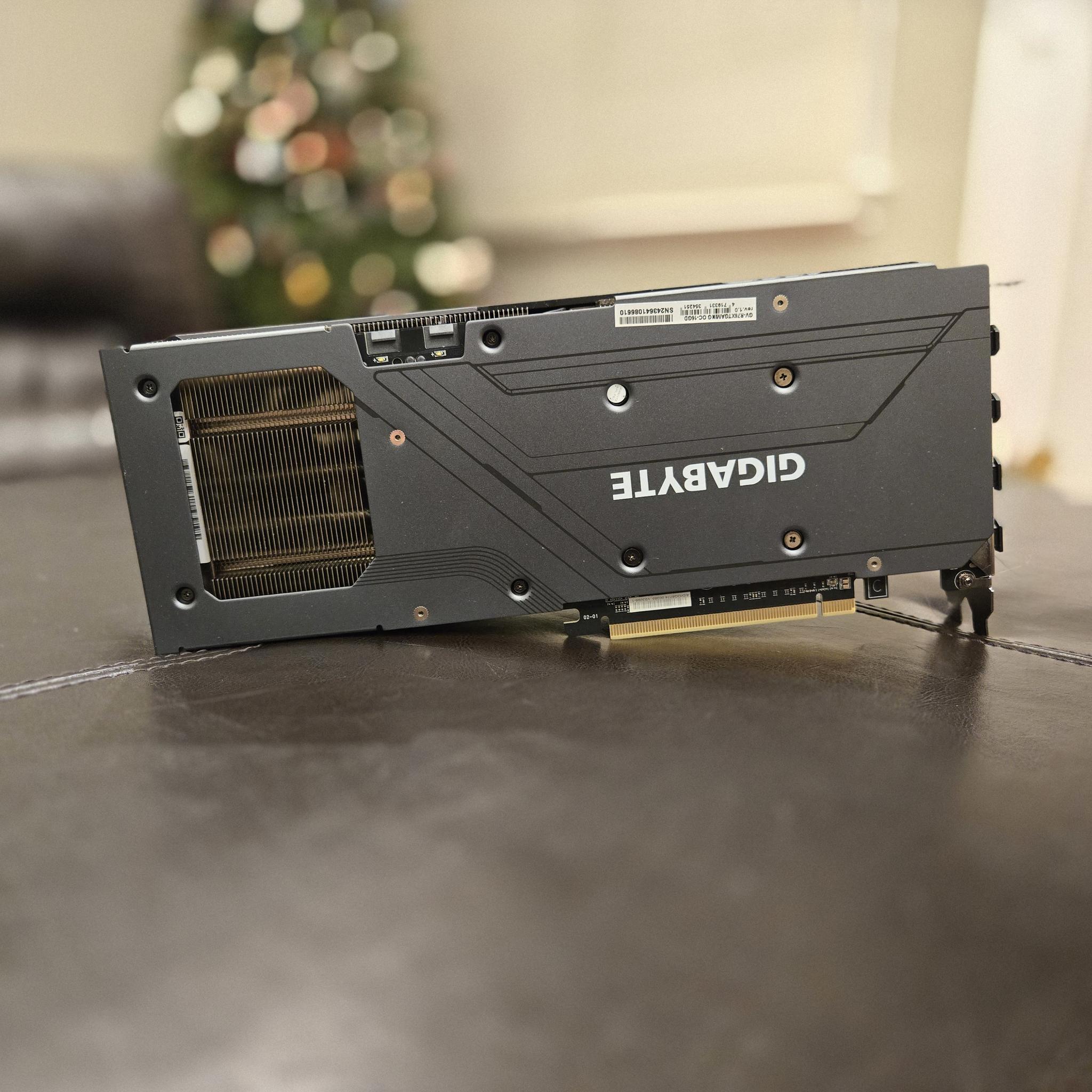 Gigabyte Gaming OC RX 7600 XT 16GB