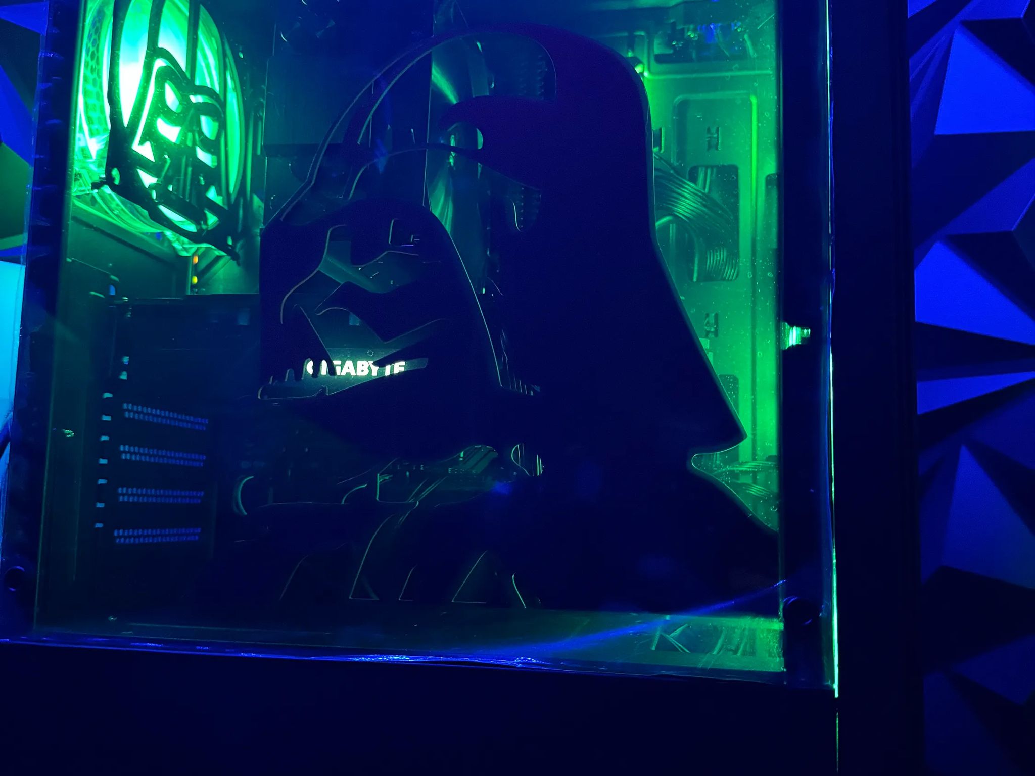 Ralph Vader 🎮🕹️👾🎧📺i7 9700🎮🕹️👾🎧📺5700XT🎮🕹️👾🎧📺32 GB DDR4