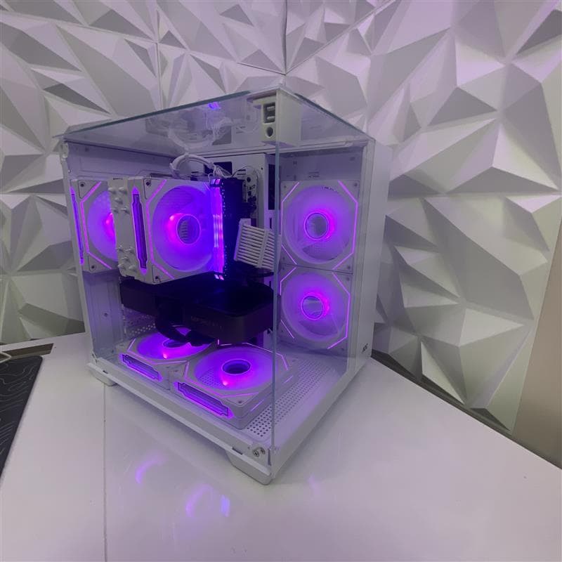 White RGB Gaming PC | Ryzen 7 5800X | RTX 3070 8GB | 32GB RGB RAM | 1TB M.2 SSD | WI-FI