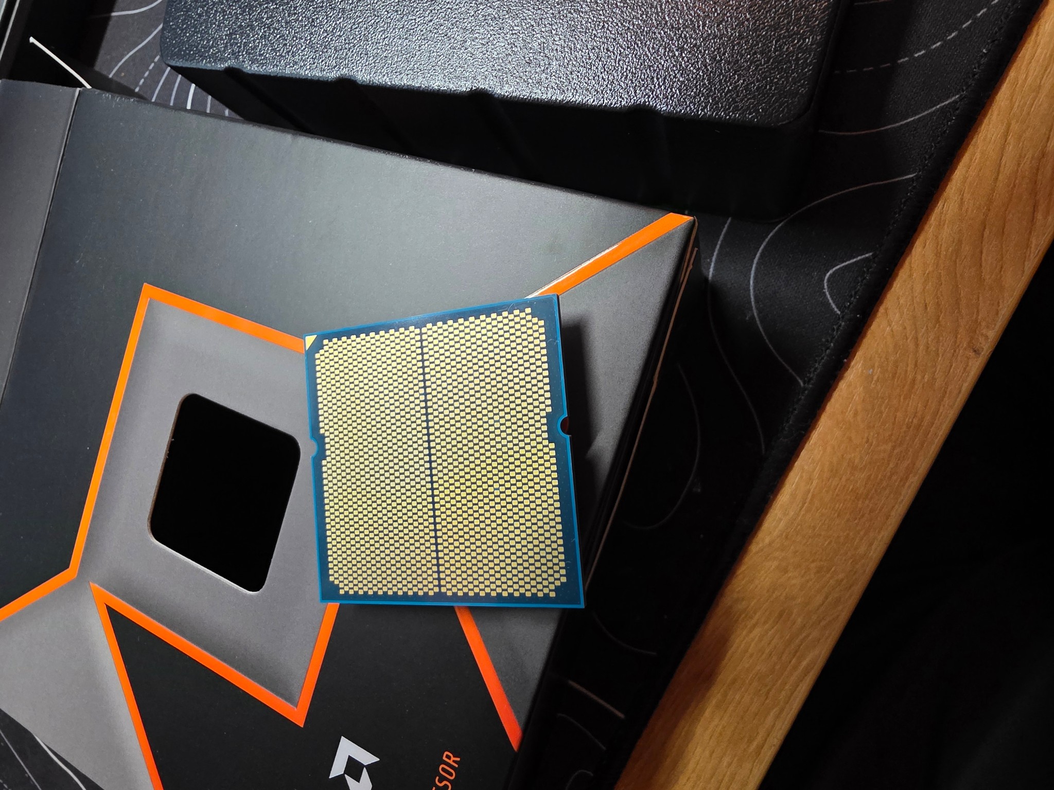 AMD Ryzen 9 9900X