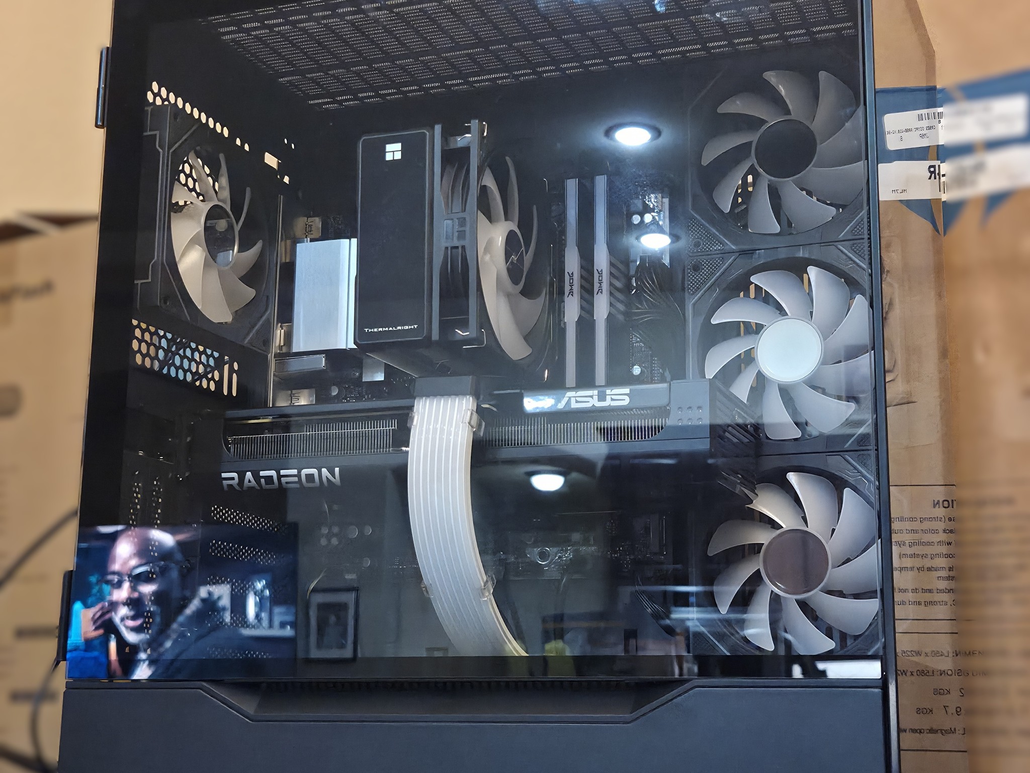 Magmadar!🔥– Ryzen 7 5800XT • RX 9060 XT • 32GB DDR4 • 1TB Gen4 NVMe • Temp Display