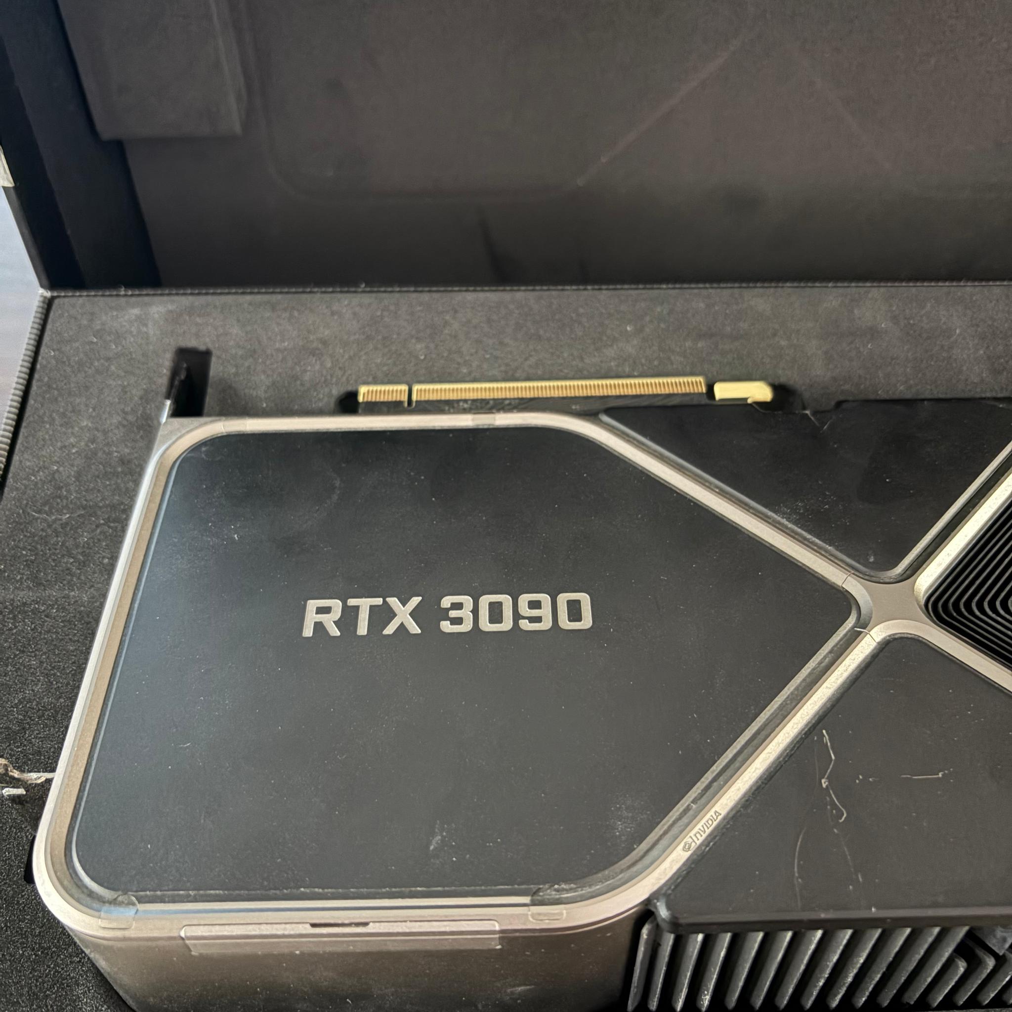 NVIDIA Founders Edition GeForce RTX 3090