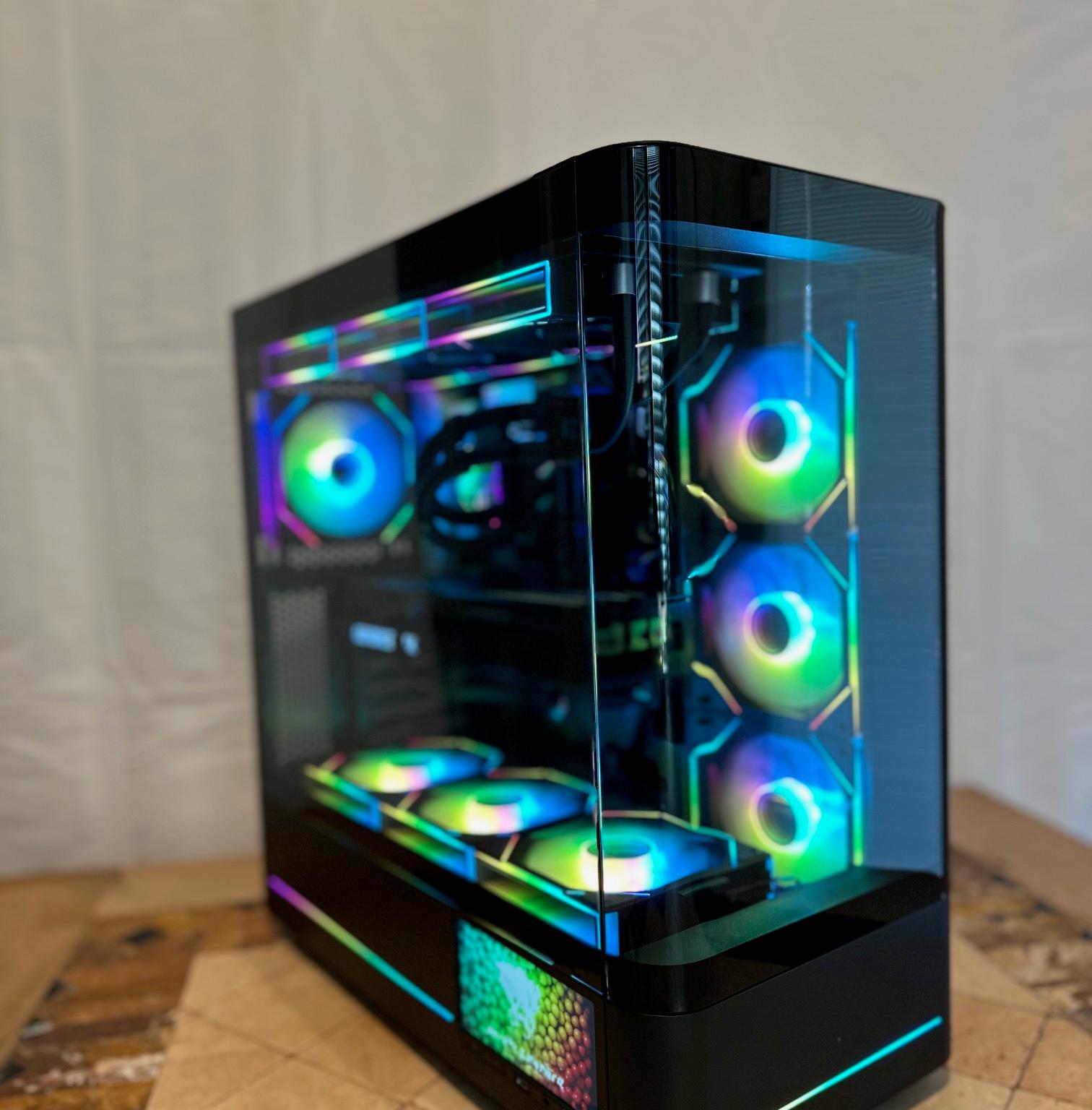 I9-12900K & RTX 5070 12GB / Mid Tower Gaming PC - 5.5" Integrated LCD