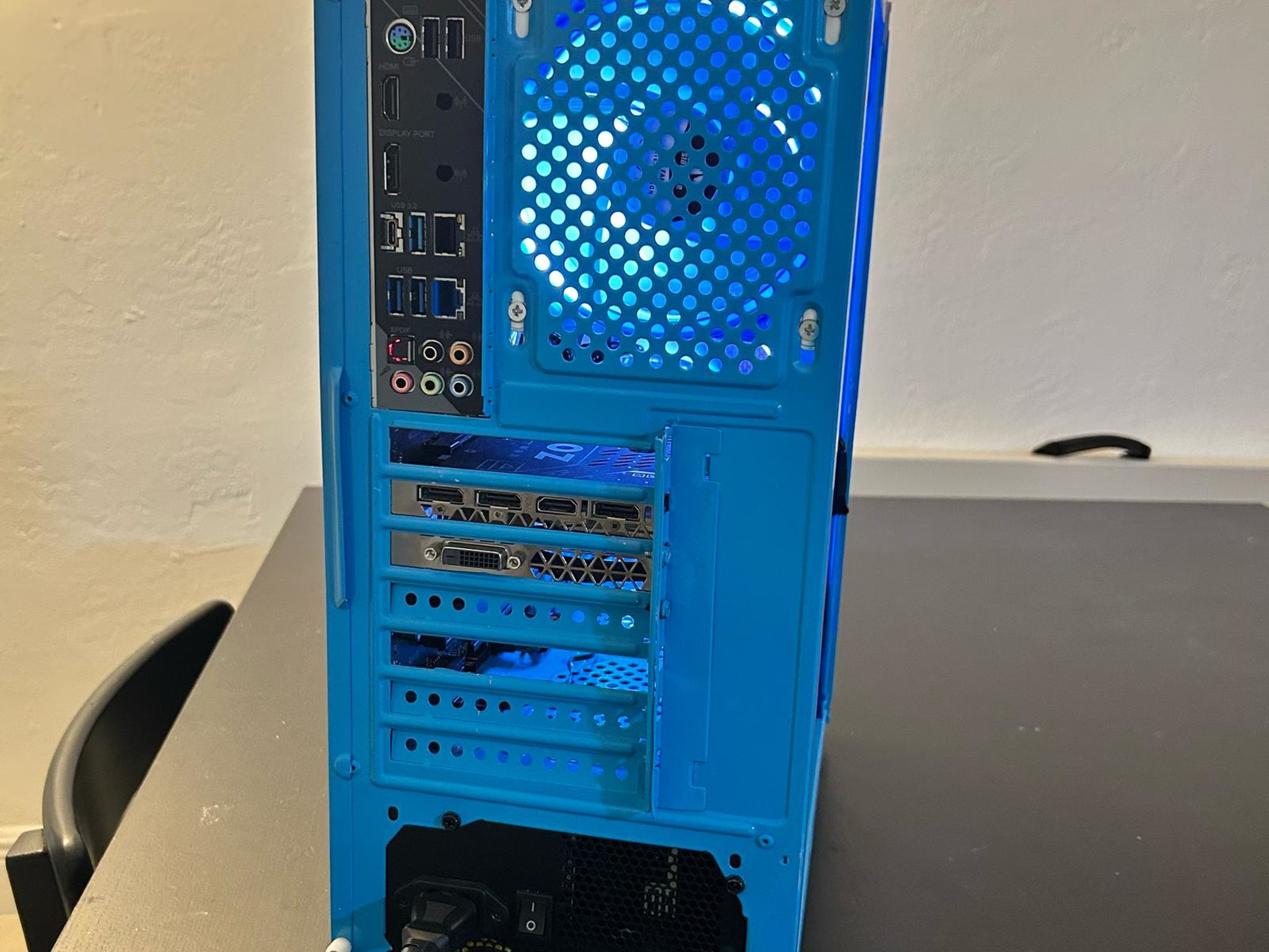 Gaming PC - GTX 1080, i3-10105F, 32GB DDR4, 1TB M.2 SSD, ARGB, WiFi, BLUETOOTH, WINDOWS 11