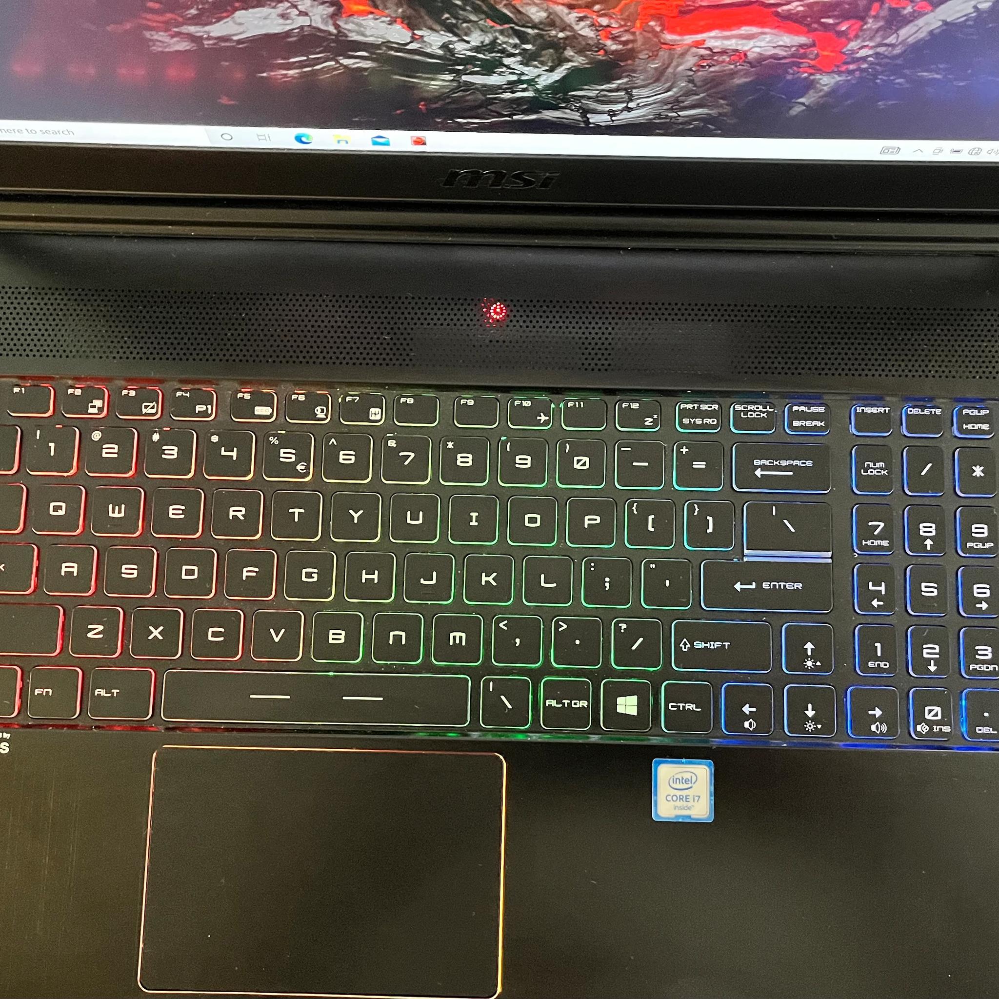 MSI GS63VR 6RF Stealth Laptop