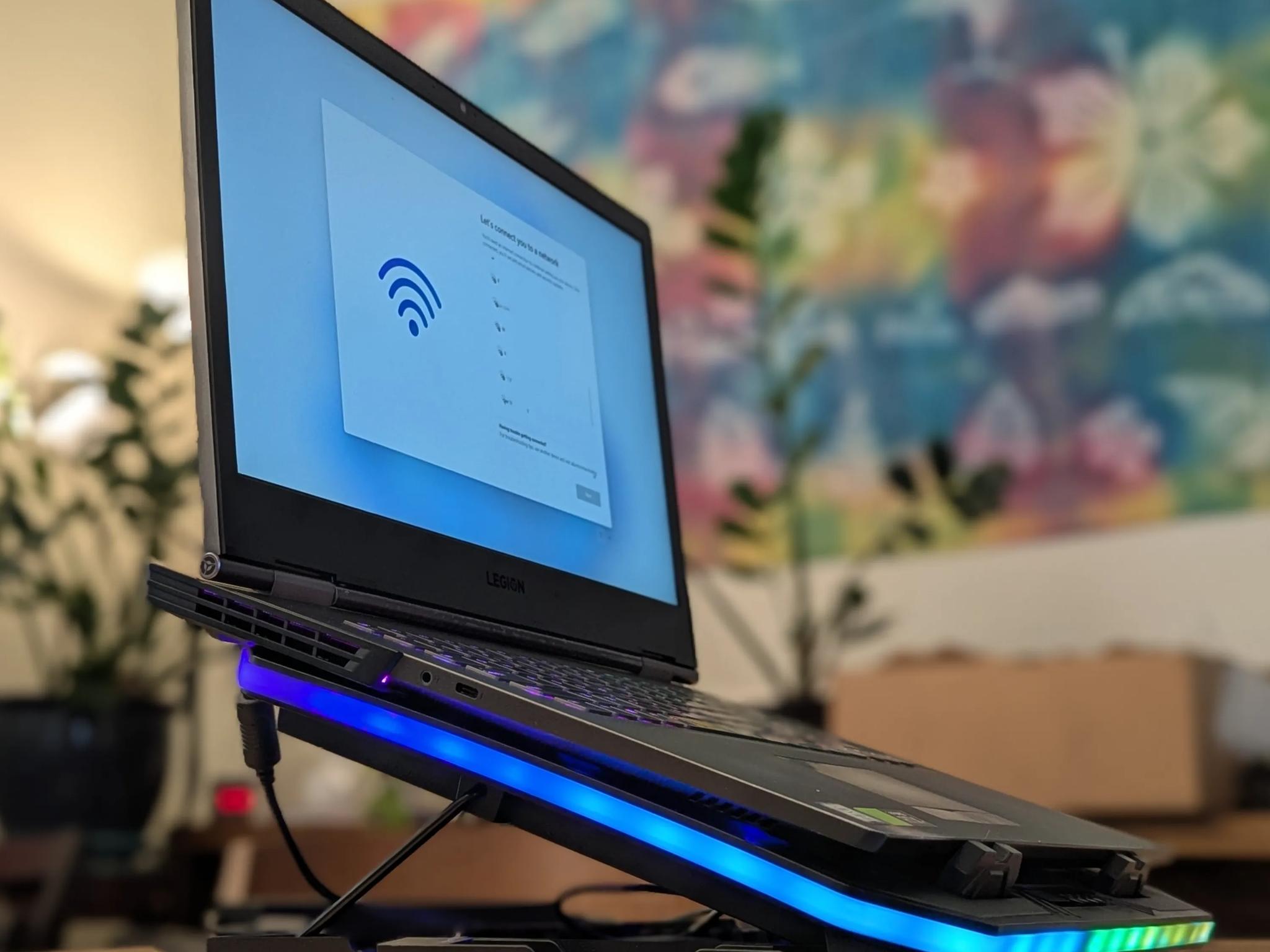 🔥 Lenovo Legion Y740 17" – RTX 2080 Gaming Beast + RGB Stand 💻