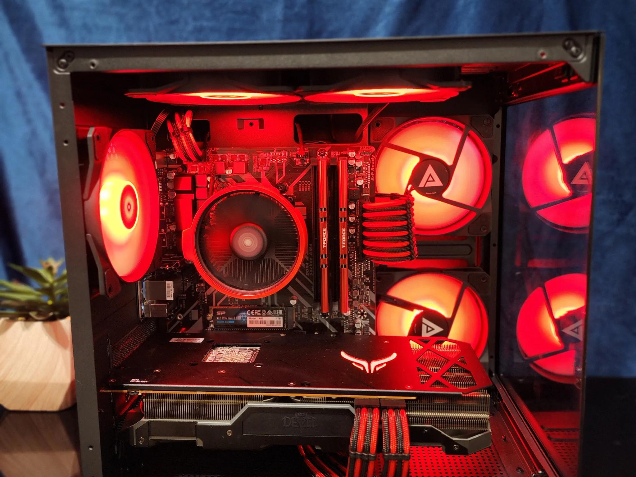 Red Devil 1080p | Ryzen 5 3600 | RX 5700 XT | 1 TB NVME Black and Red Custom
