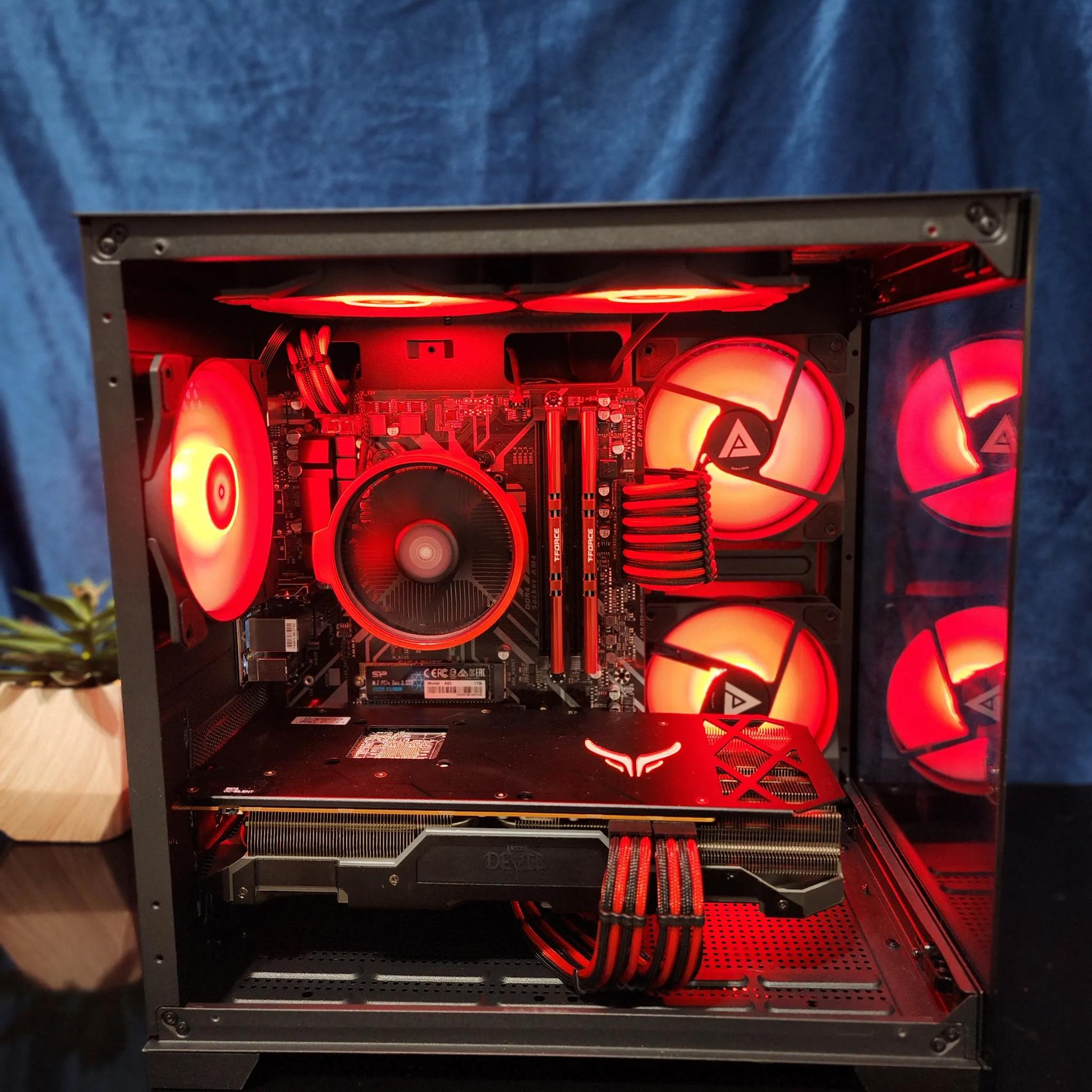 Red Devil 1080p | Ryzen 5 3600 | RX 5700 XT | 1 TB NVME Black and Red Custom