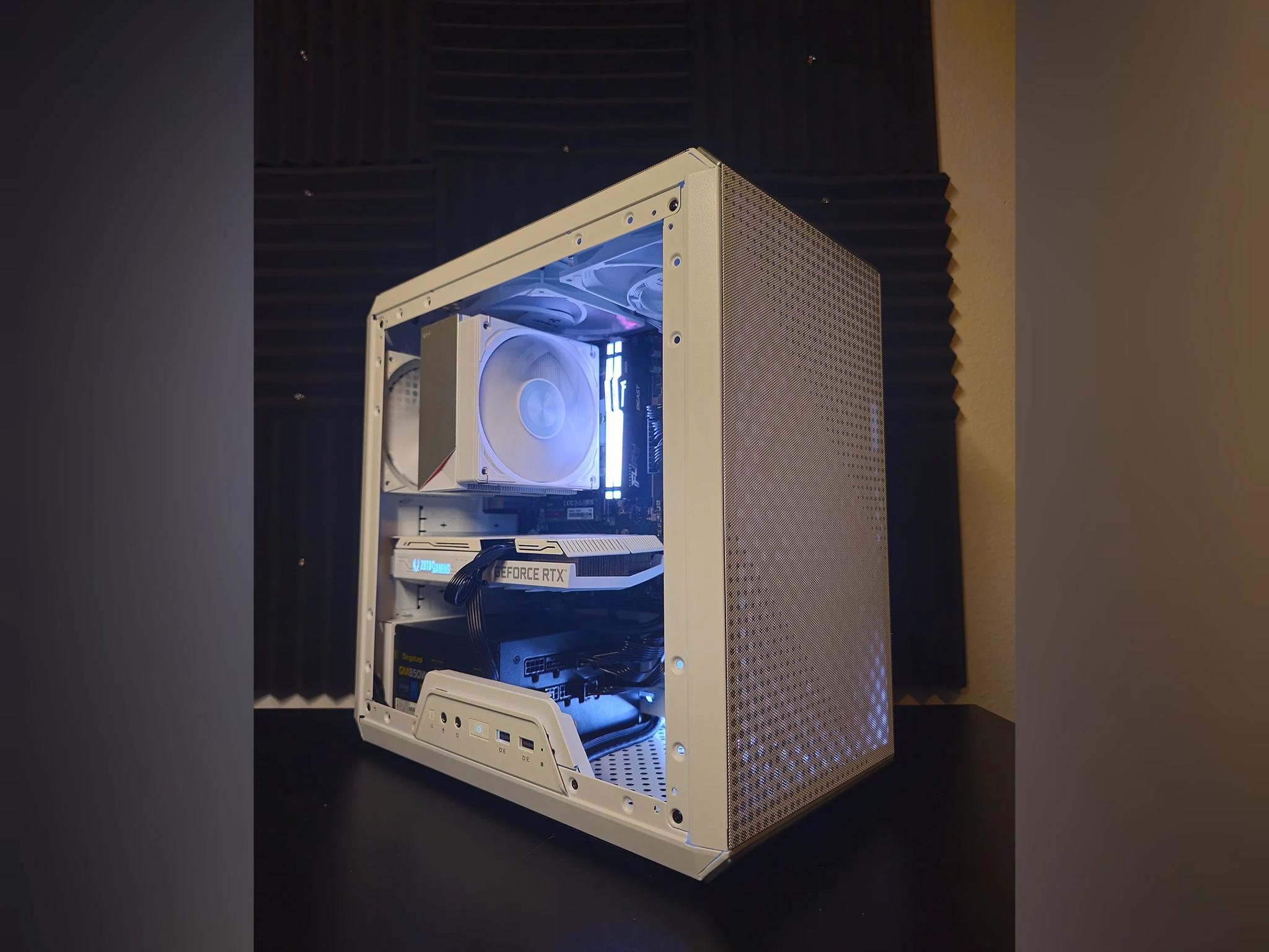 Icey / RTX 3060 12GB / Ryzen 5 8400f / 16GB DDR5 / 1TB SSD / MSI ZOTAC WHITE GAMING PC AM5
