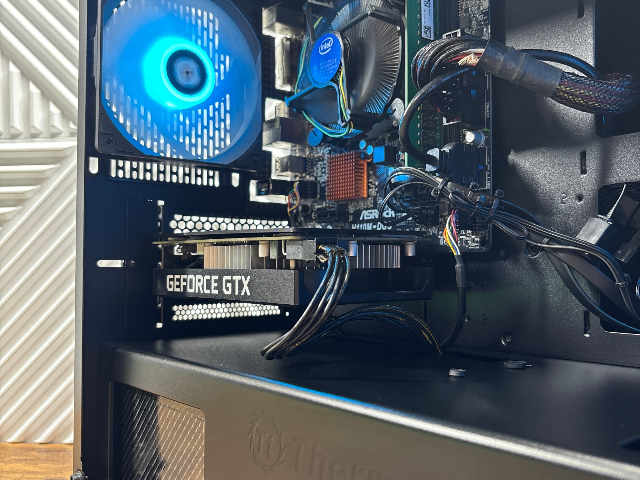 GTX 1650 SUPER Gaming PC | i5-6500 | 16GB RAM | 990GB Storage | RGB + Remote | WiFi