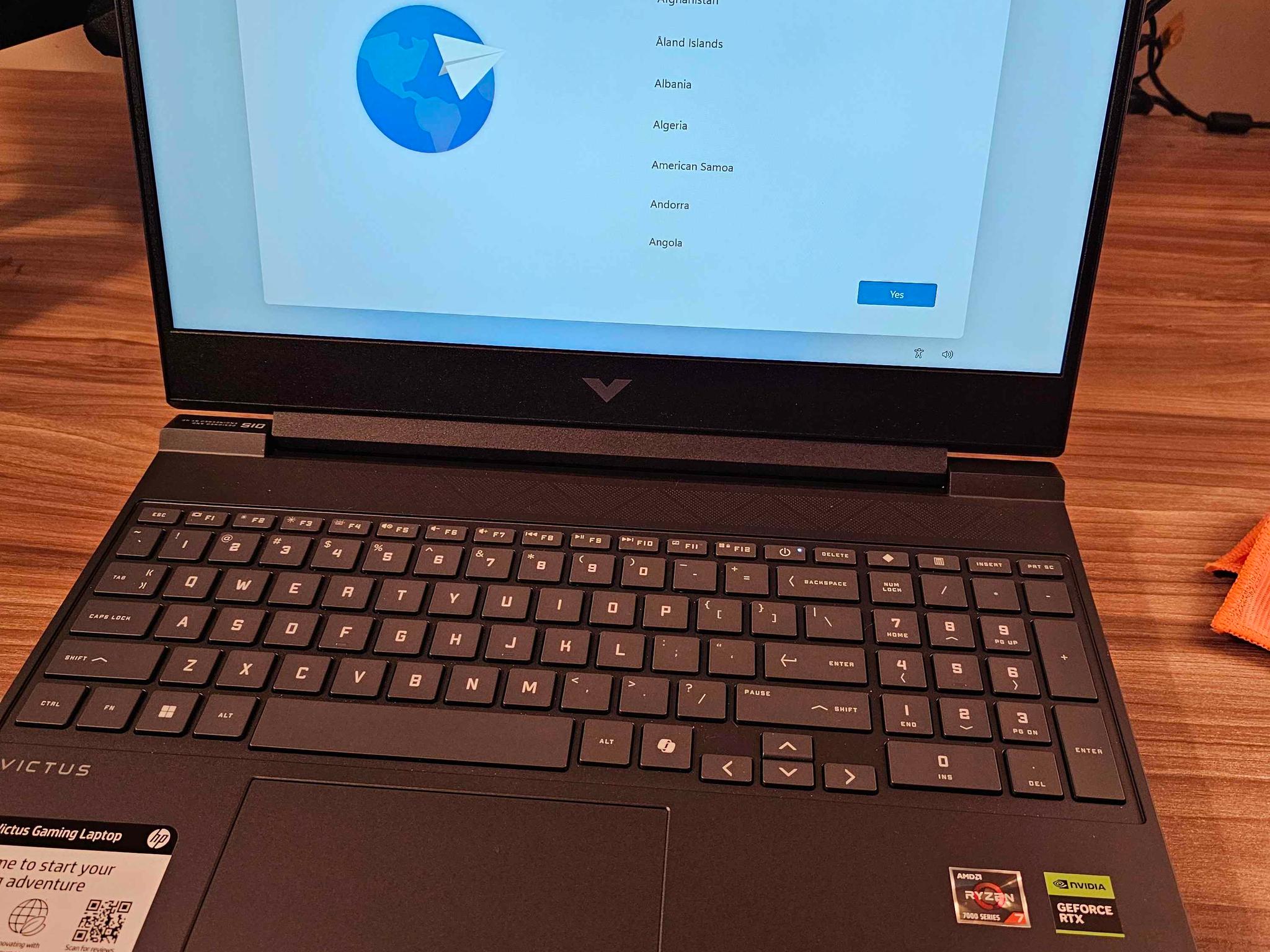 HP - Victus 15.6" - Ryzen 7 7445HS - RTX 4050 - 16GB DDR5 - 512GB SSD - Win 11 - Mica Silver