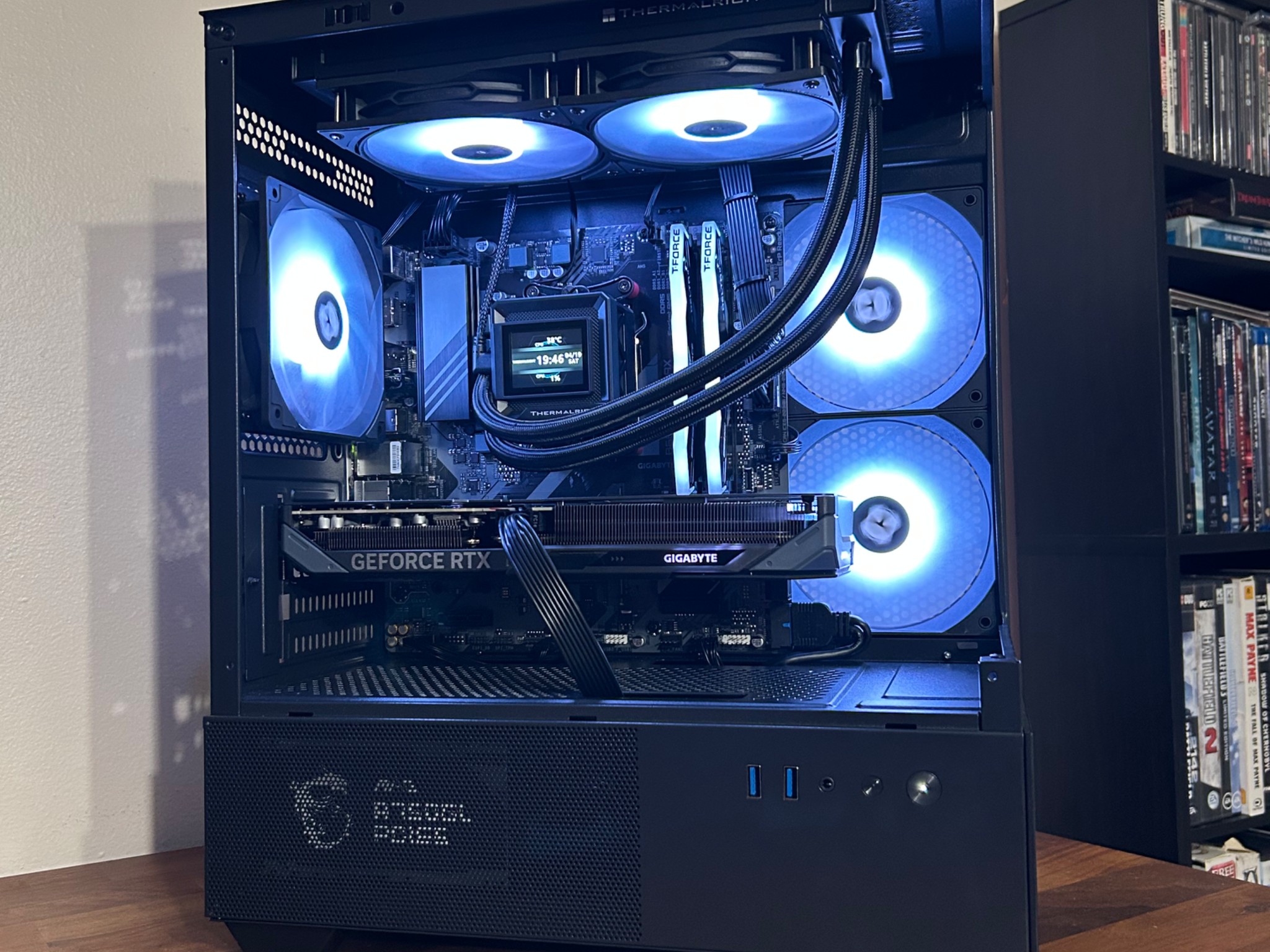 RTX 5060ti 16GB | Ryzen 5 7600X | 32GB DDR5 6000MT/s | 1TB NVMe | The Apollo RTX