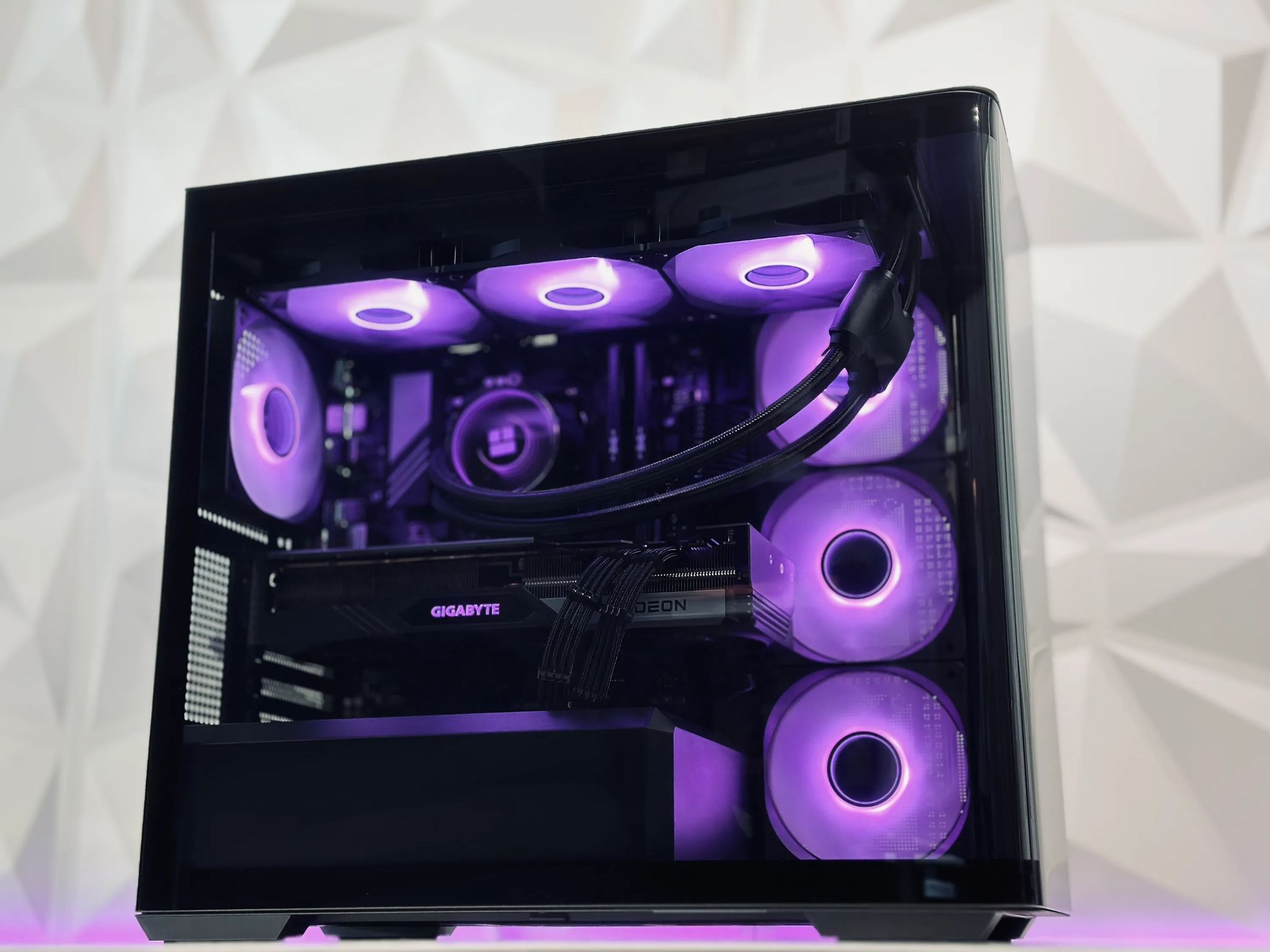🕸️🕷☢Venom🕸Liquid Cooled Gaming PC🕸AMD RX 7900 GRE 16GB🕸AMD Ryzen 5 7500F🕸32GB DDR5🕸1TB SSD