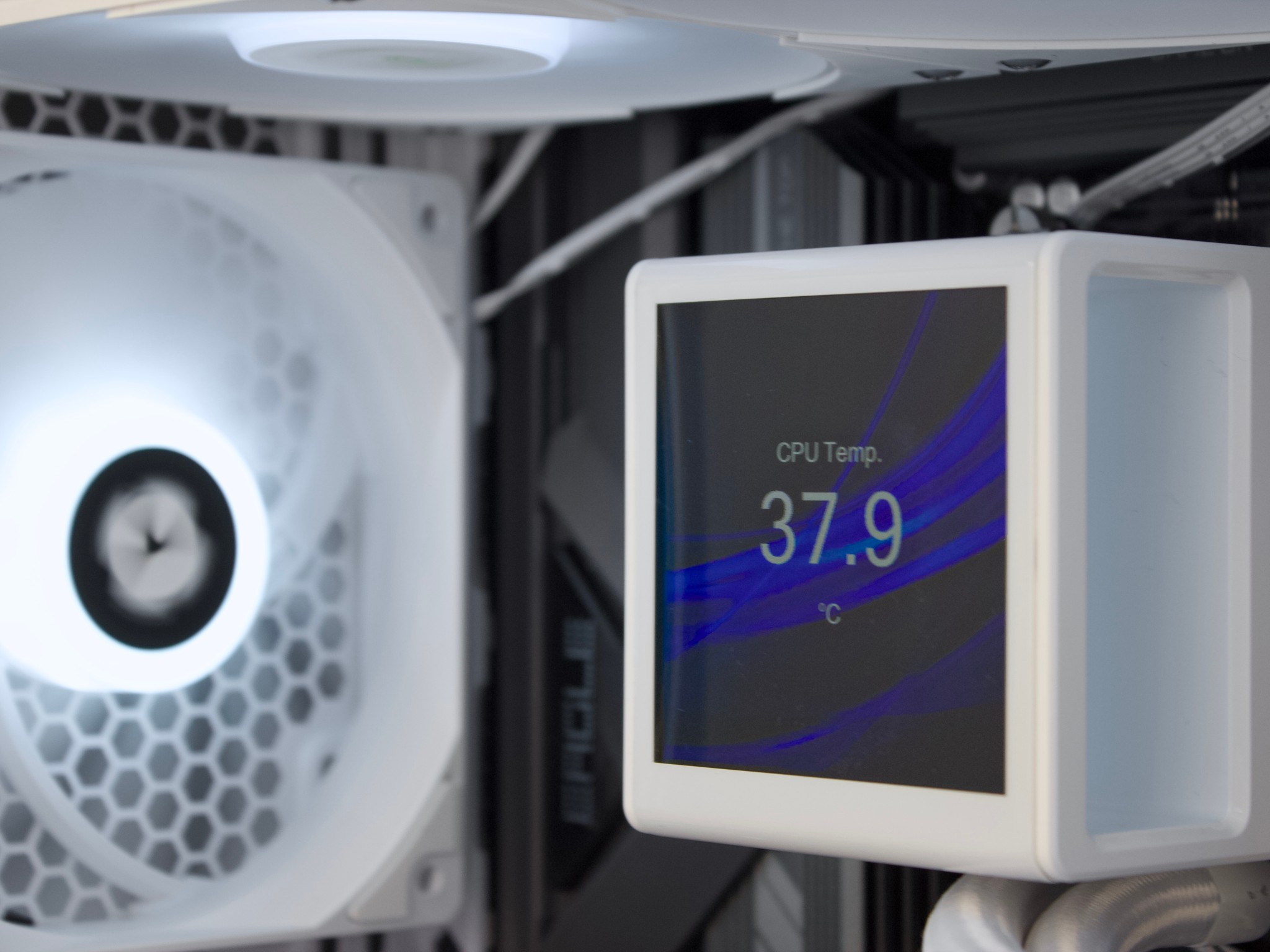 ❄️🧊💎 | Clean 1440P Gaming PC | RTX 5070 12GB, Ryzen 5 9600X, 32GB DDR5 RAM, 1TB NVMe SSD | ❄️🧊💎
