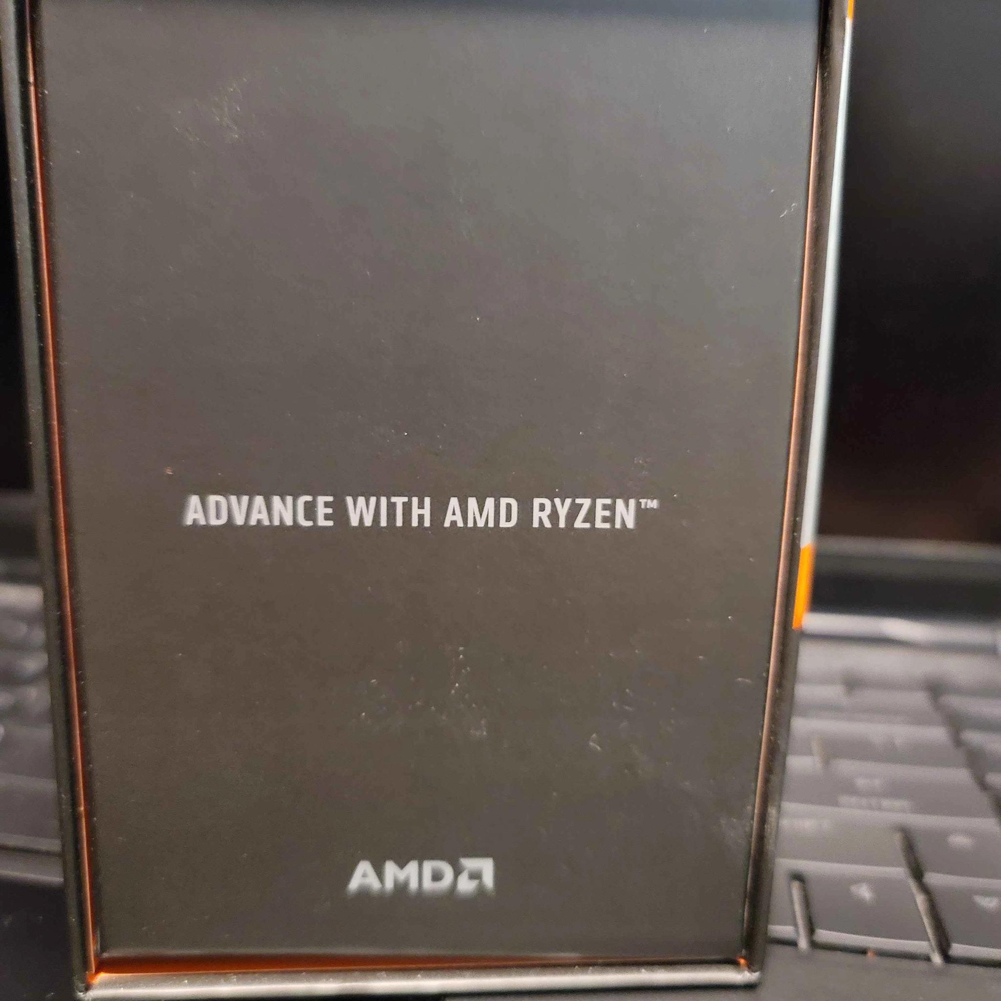 NEW Never opened AMD Ryzen 7 7800X3D