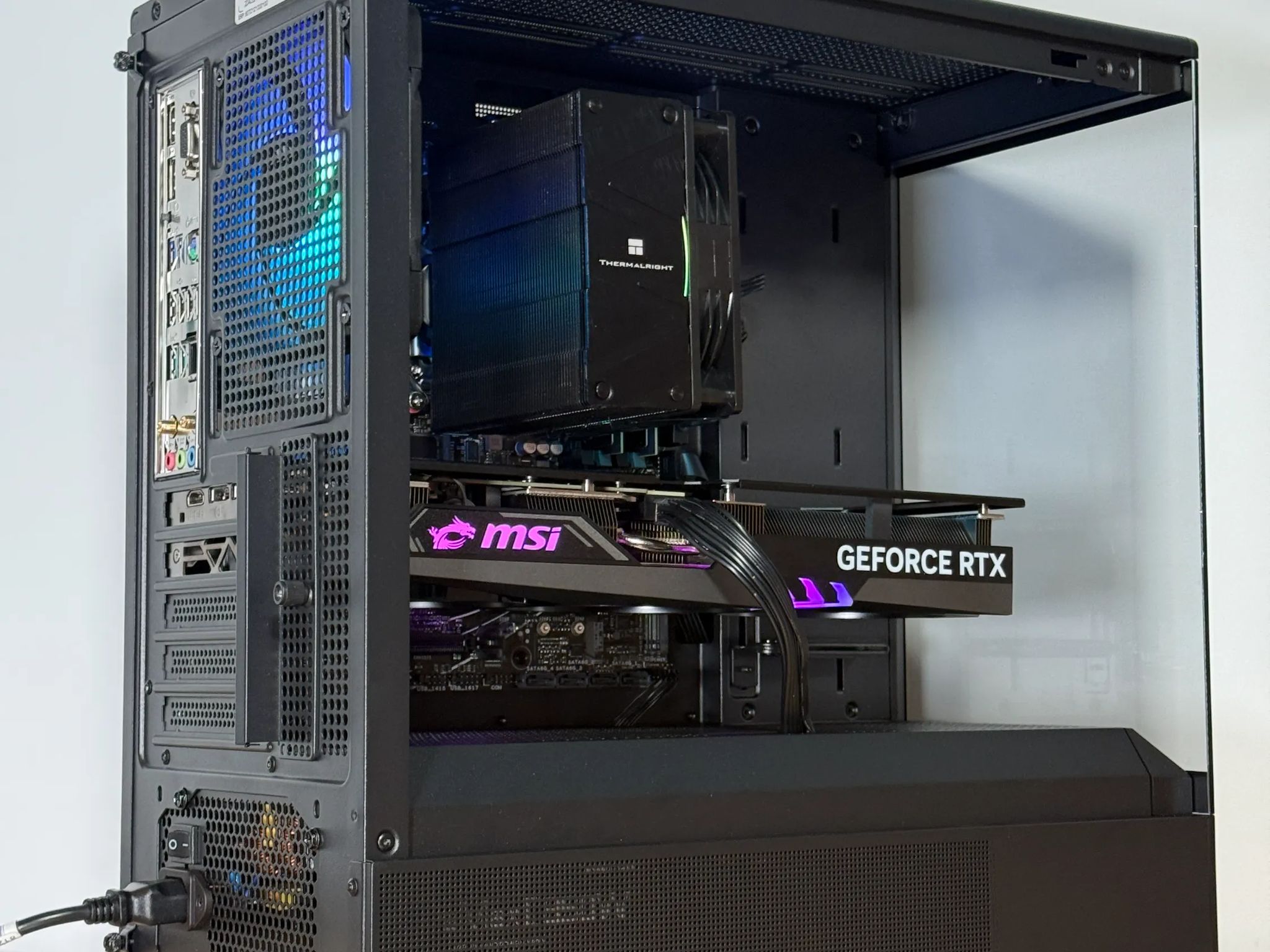 RTX 4070 Ryzen 5 7600x Gaming PC
