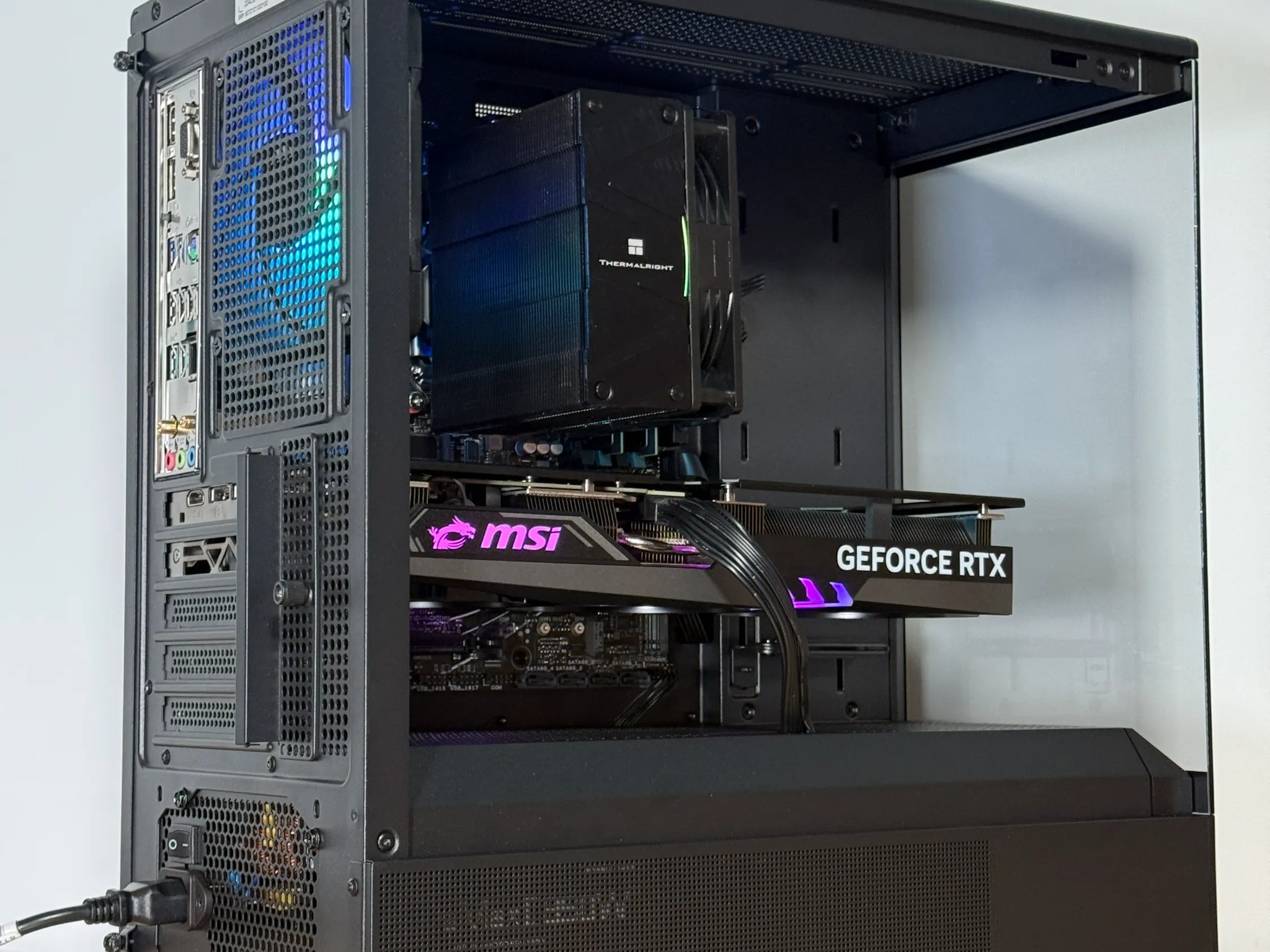 RTX 4070 Ryzen 5 7600x Gaming PC