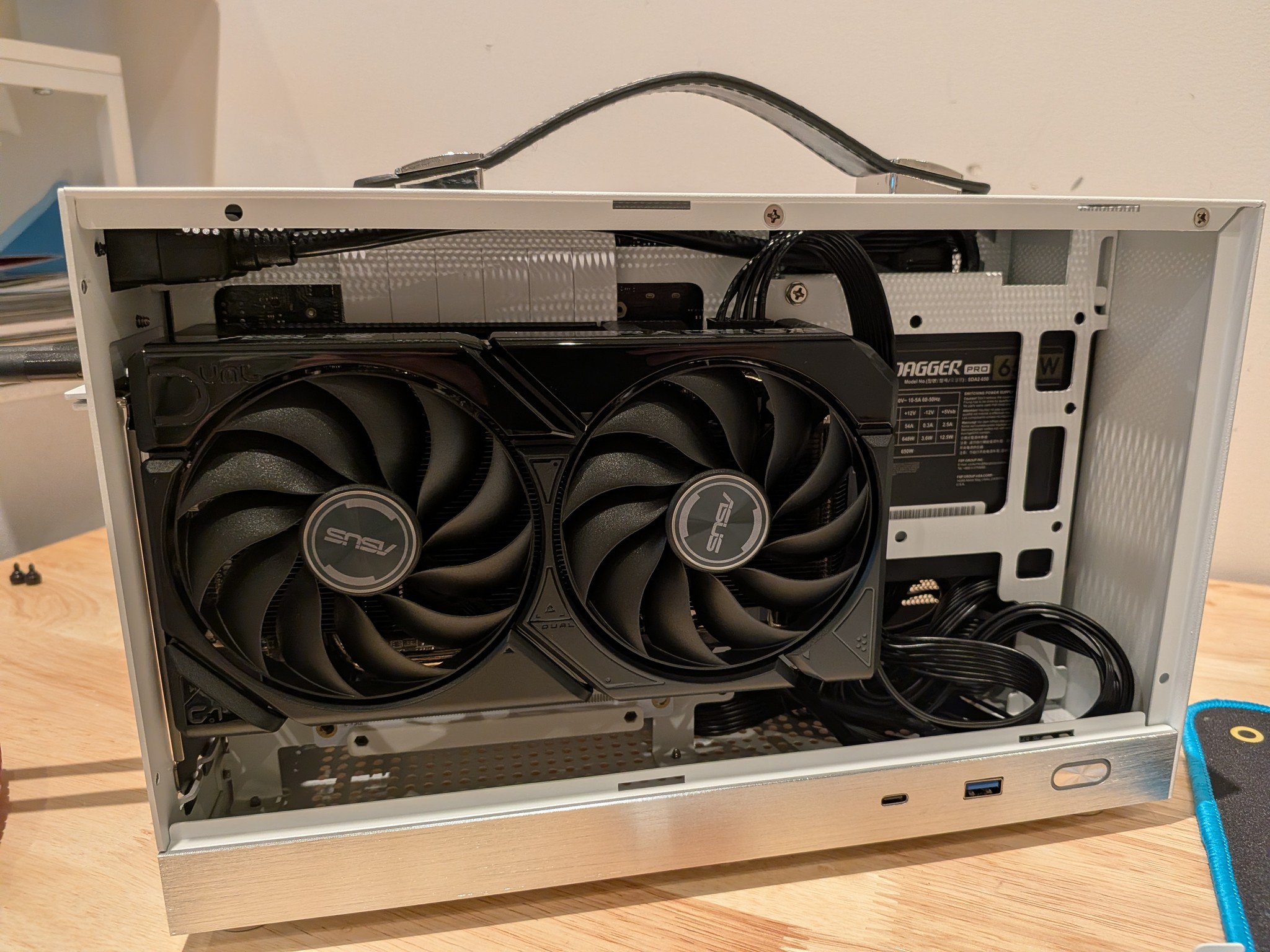 1440p Steam Lunchbox - RX 9060 XT 16 GB, Intel Core Ultra 5 225