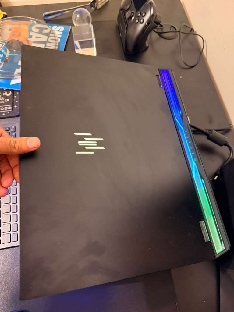Acer Predator Helios 16 PH16-72-77KA | i7-14700HX | RTX 4070 |