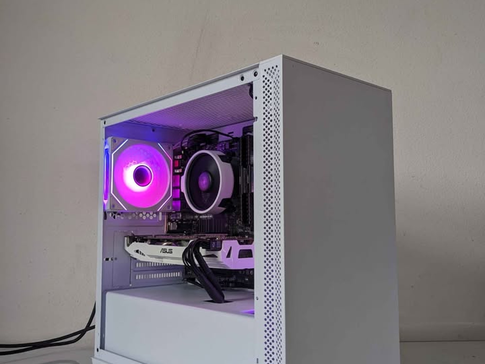 GeForce GTX 1070 Custom Gaming PC - Ryzen 5 2600X, 16GB RAM, 512GB SSD