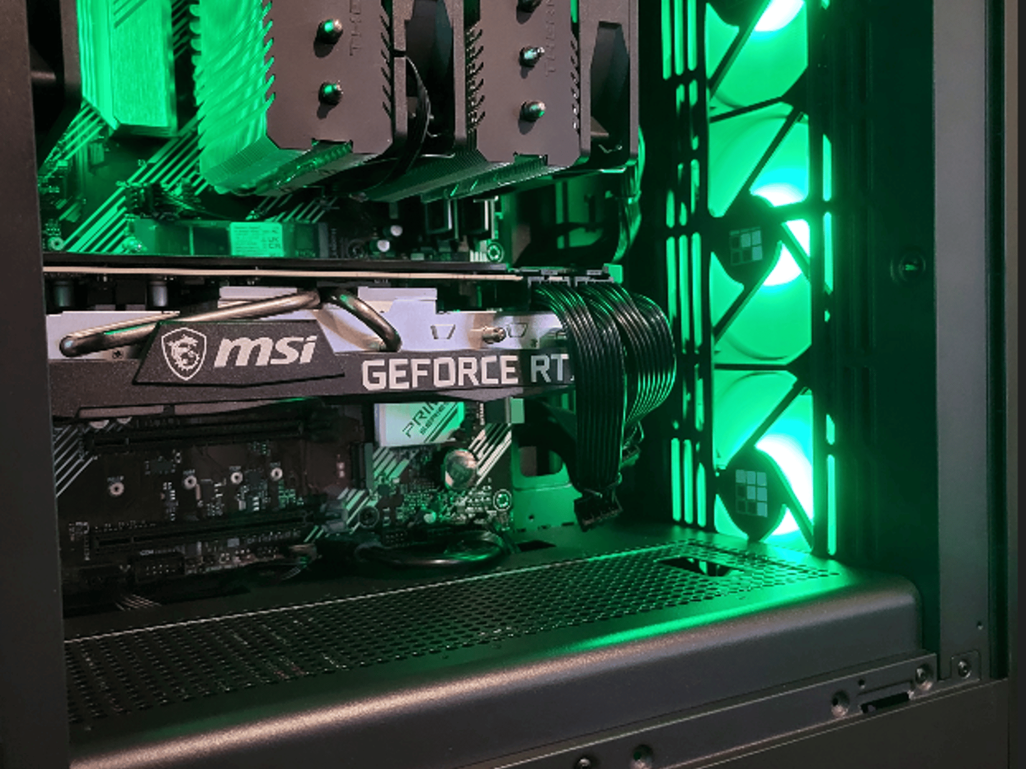 Rtx 3070| Ryzen 9 5900x | 32gb ram | 2tb m.2 ssd | Gaming and streaming PC