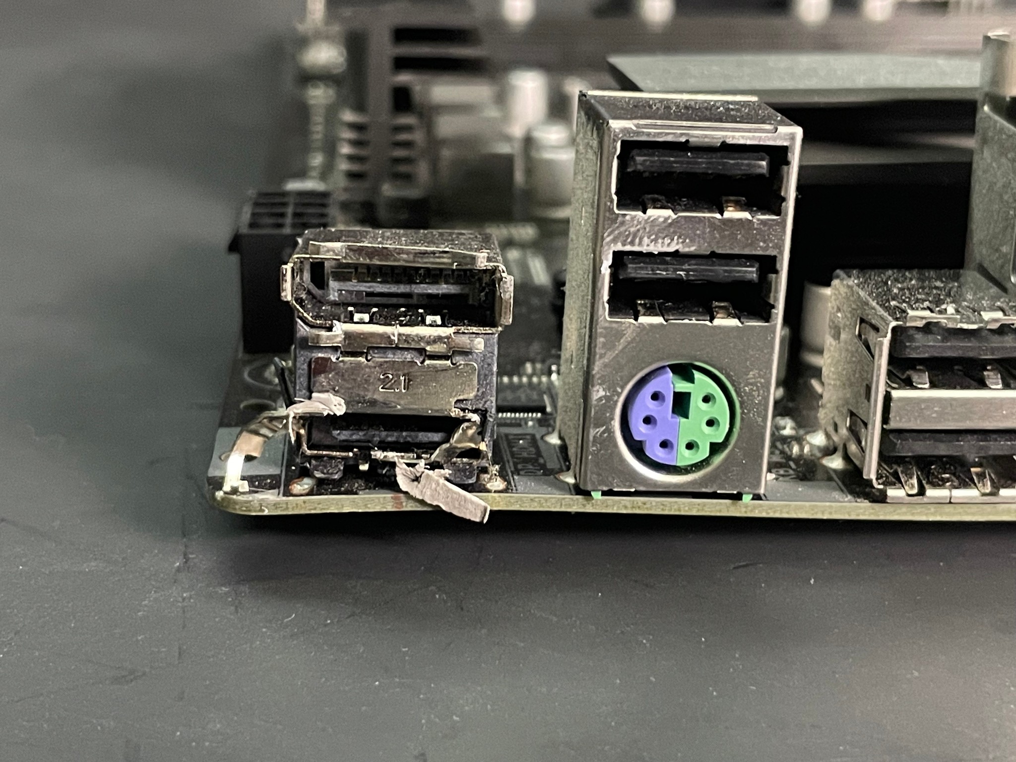 GIGABYTE B650 UD AC | **Read Description | Free Shipping