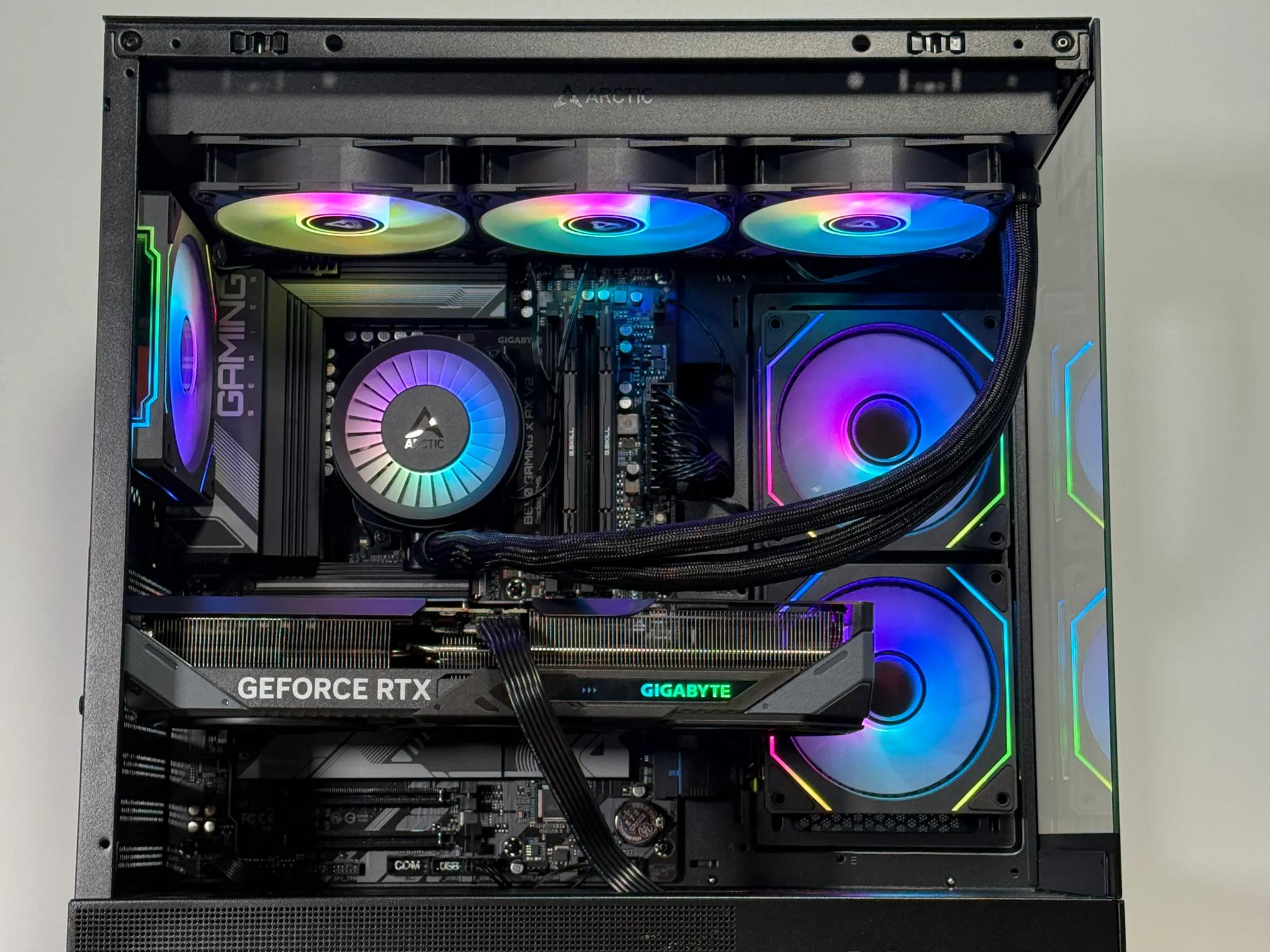 Ryzen 7 7800x3d RTX 5070 Gaming PC