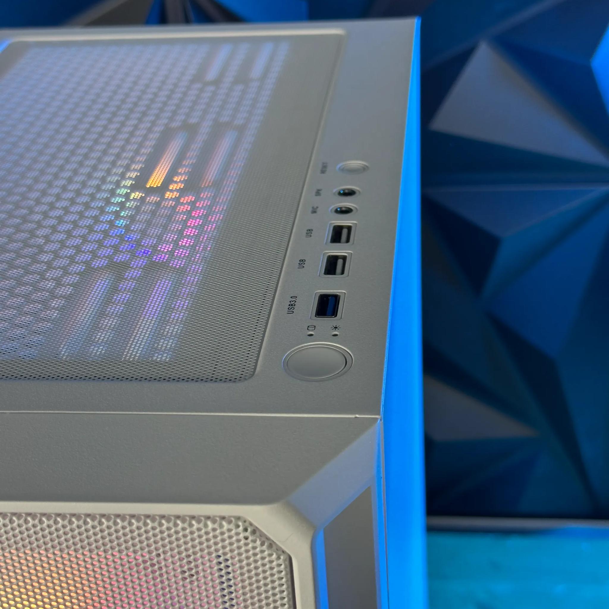 ❄️ Frostmax ❄️ Custom Gaming PC - Intel i7 4th gen, Nvidia GTX 1660 Super 6gb, 32GB RAM, SSD+1TB W11
