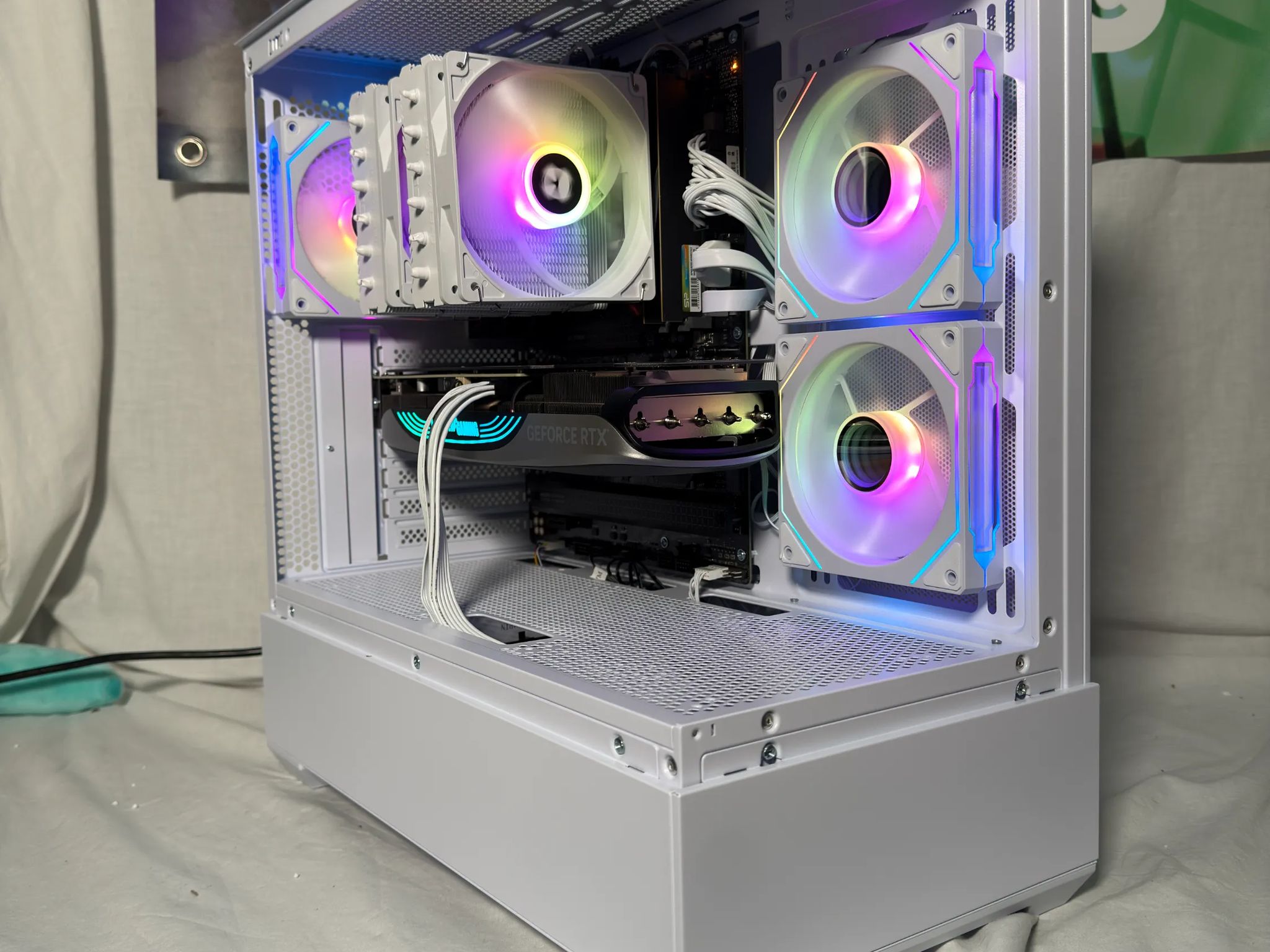 RTX 4070TI Ryzen 7600X Gaming PC