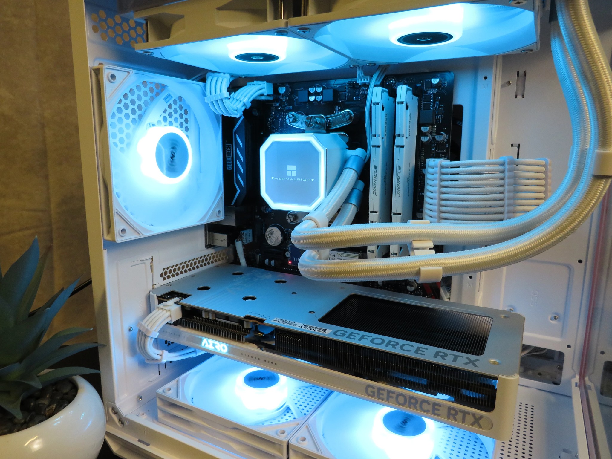 Mid Range RTX 5060 GAMER! Ryzen 7 5800XT + RTX 5060 + 32 GB DDR4 + 1 TB NVME