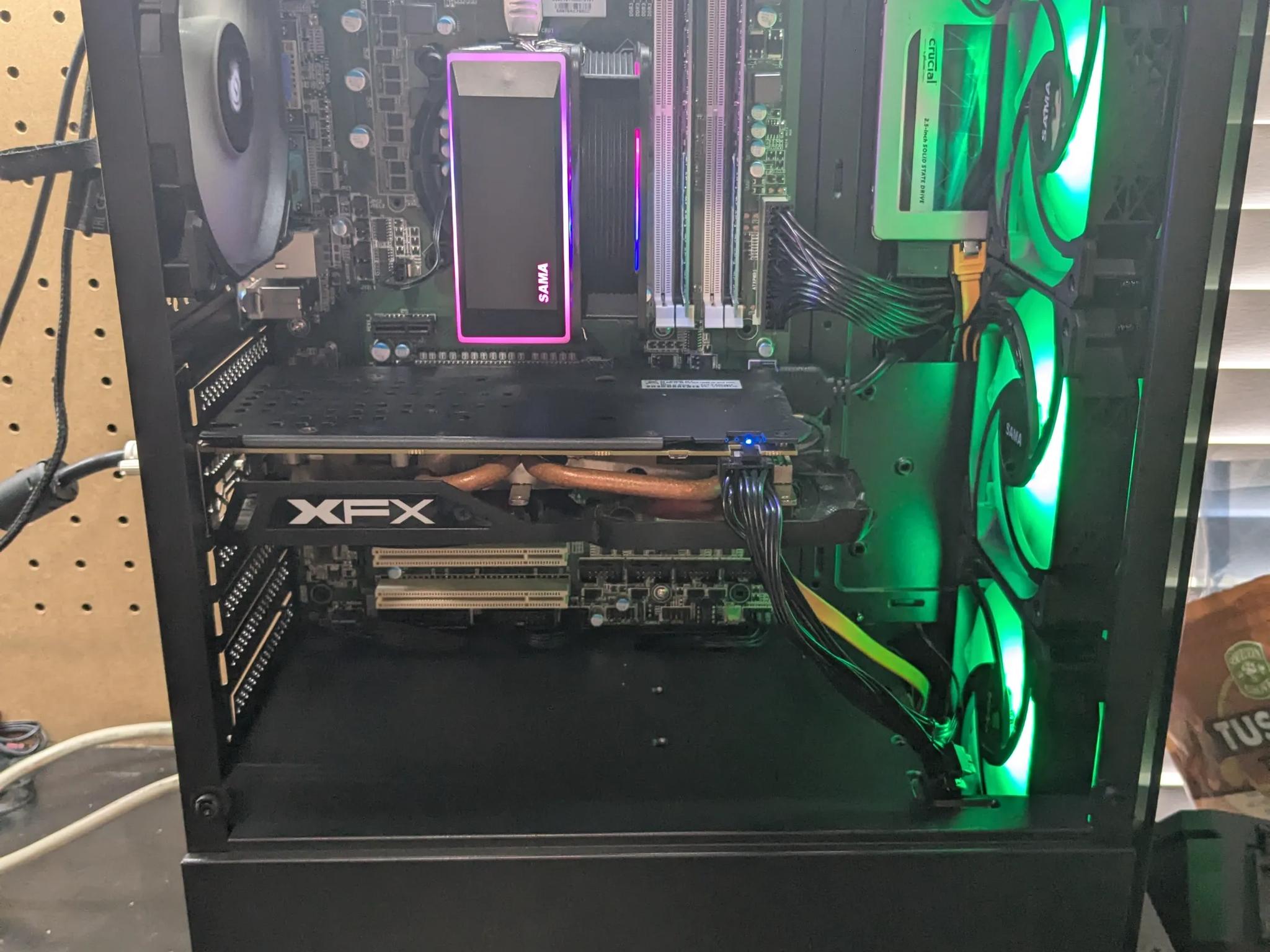 100 FPS Fortnite | 180 Day Warranty | Xeon (same as i7), 16GB RAM, 480GB SSD, RX 570, Win10, Wifi