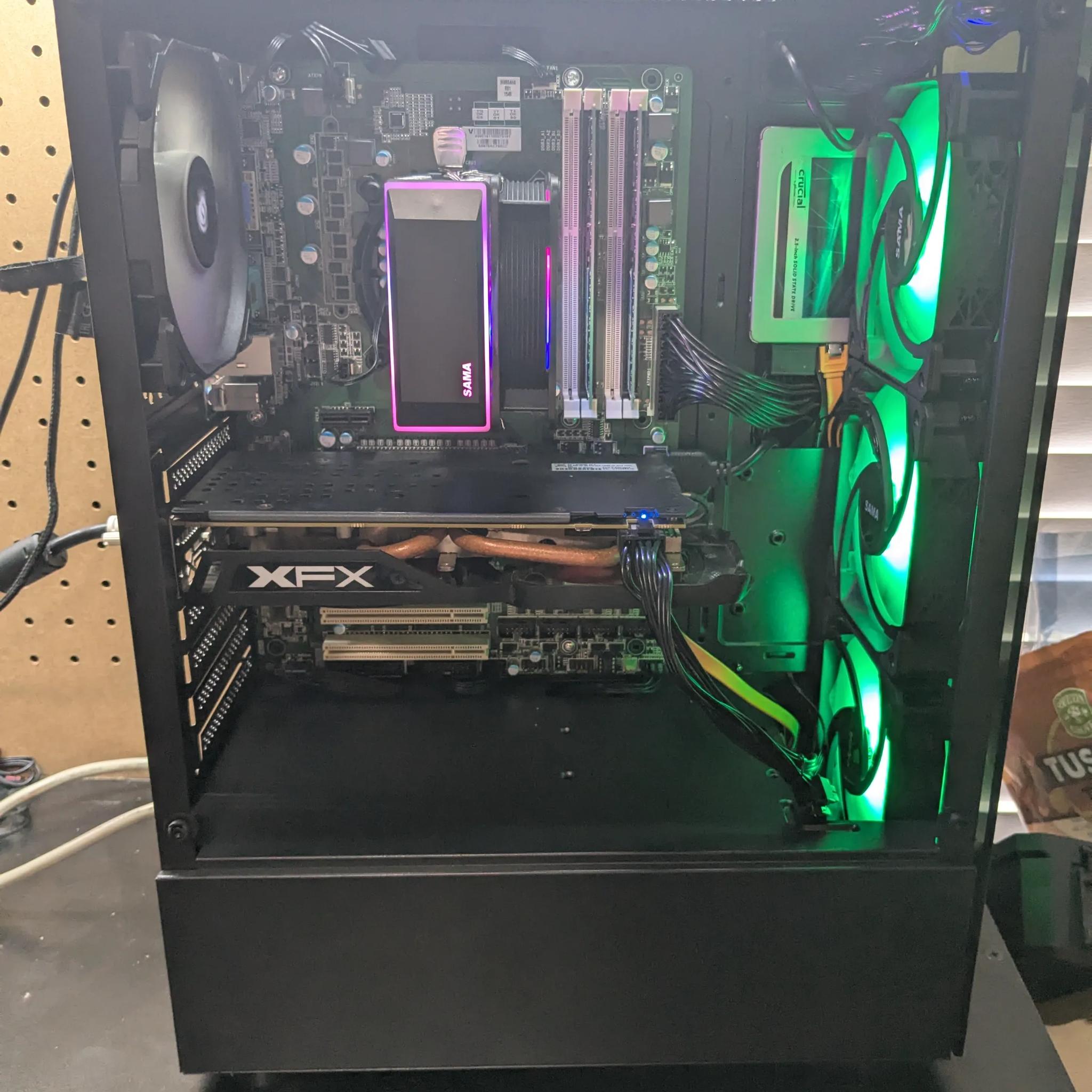 100 FPS Fortnite | 180 Day Warranty | Xeon (same as i7), 16GB RAM, 480GB SSD, RX 570, Win10, Wifi