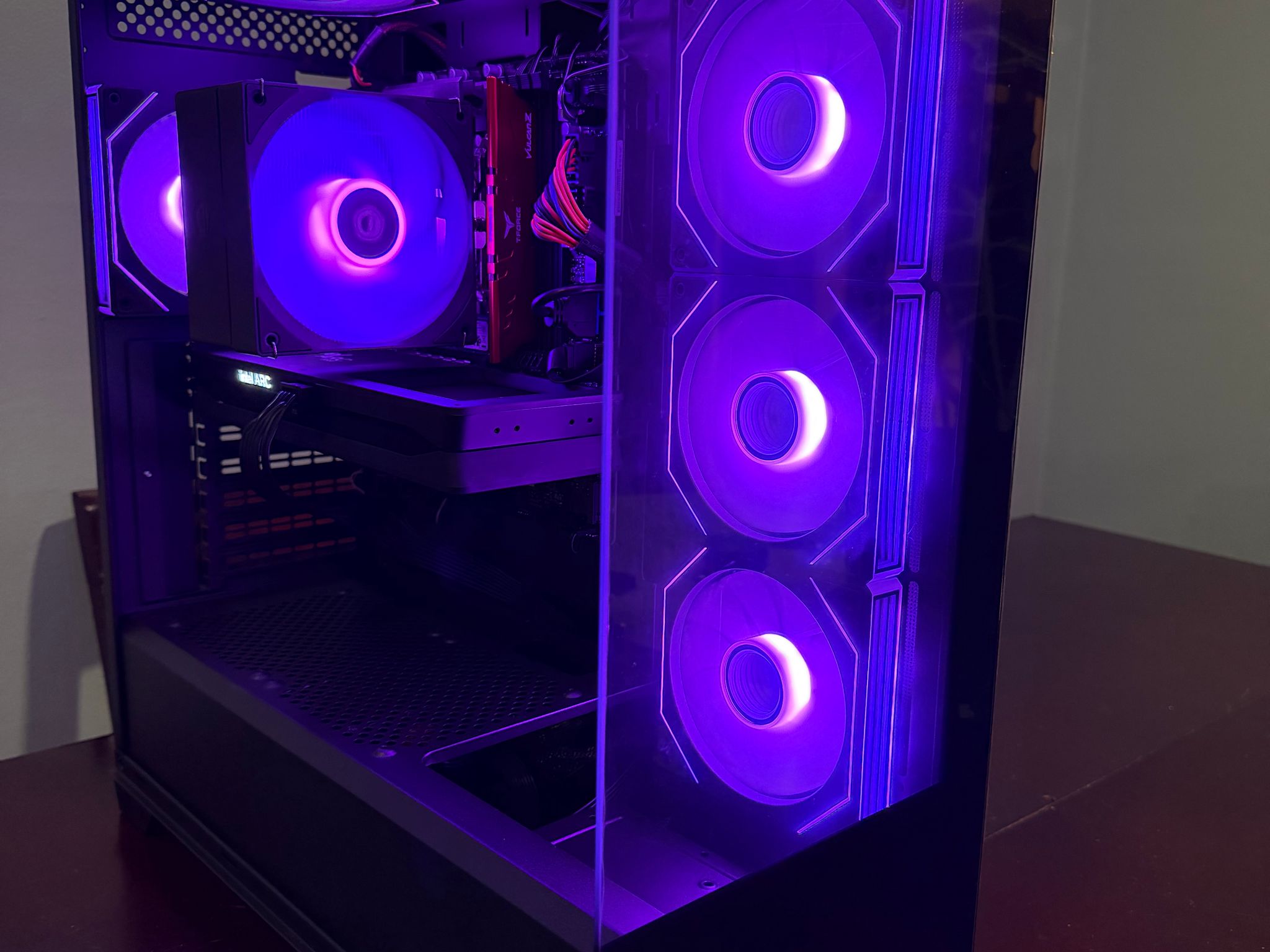 I5 12400F - Intel Arc B580 12gb - 16gb ddr4 3200mhz - 512gb m.2 ssd - windows 10 - custom gaming pc