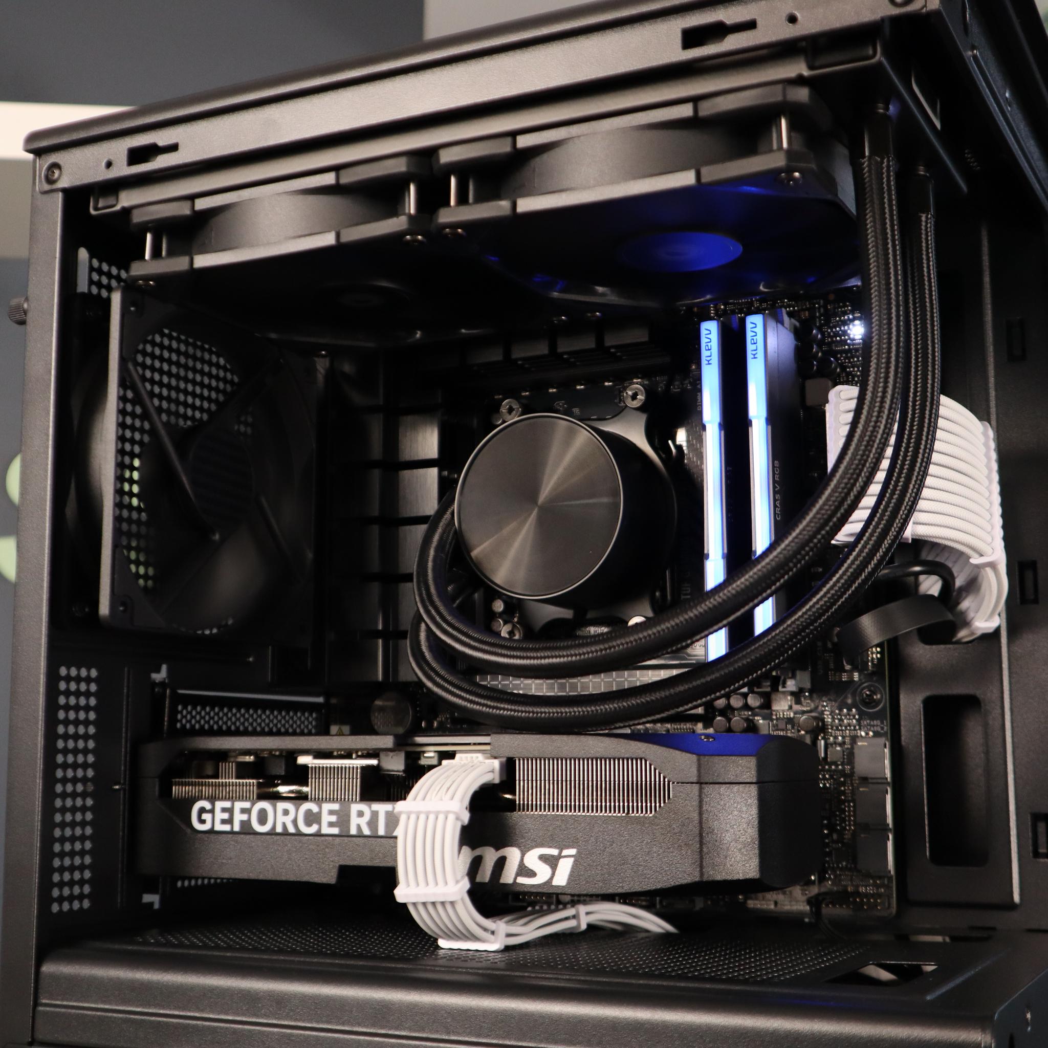 BRAND NEW 5070 GAMING PC | 9600X | 32GB DDR5 | 1TB NVME | 240MM AIO | 850W PSU |