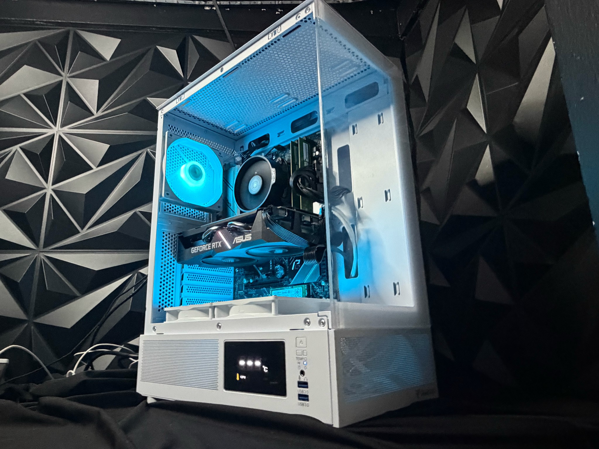 🧊💻 DIGI ICE 3660 💻🧊 Ryzen 5 3600| RTX 2060 6 GB| 750 GB  NVMe| 16 GB DDR4 | 650 W PSU