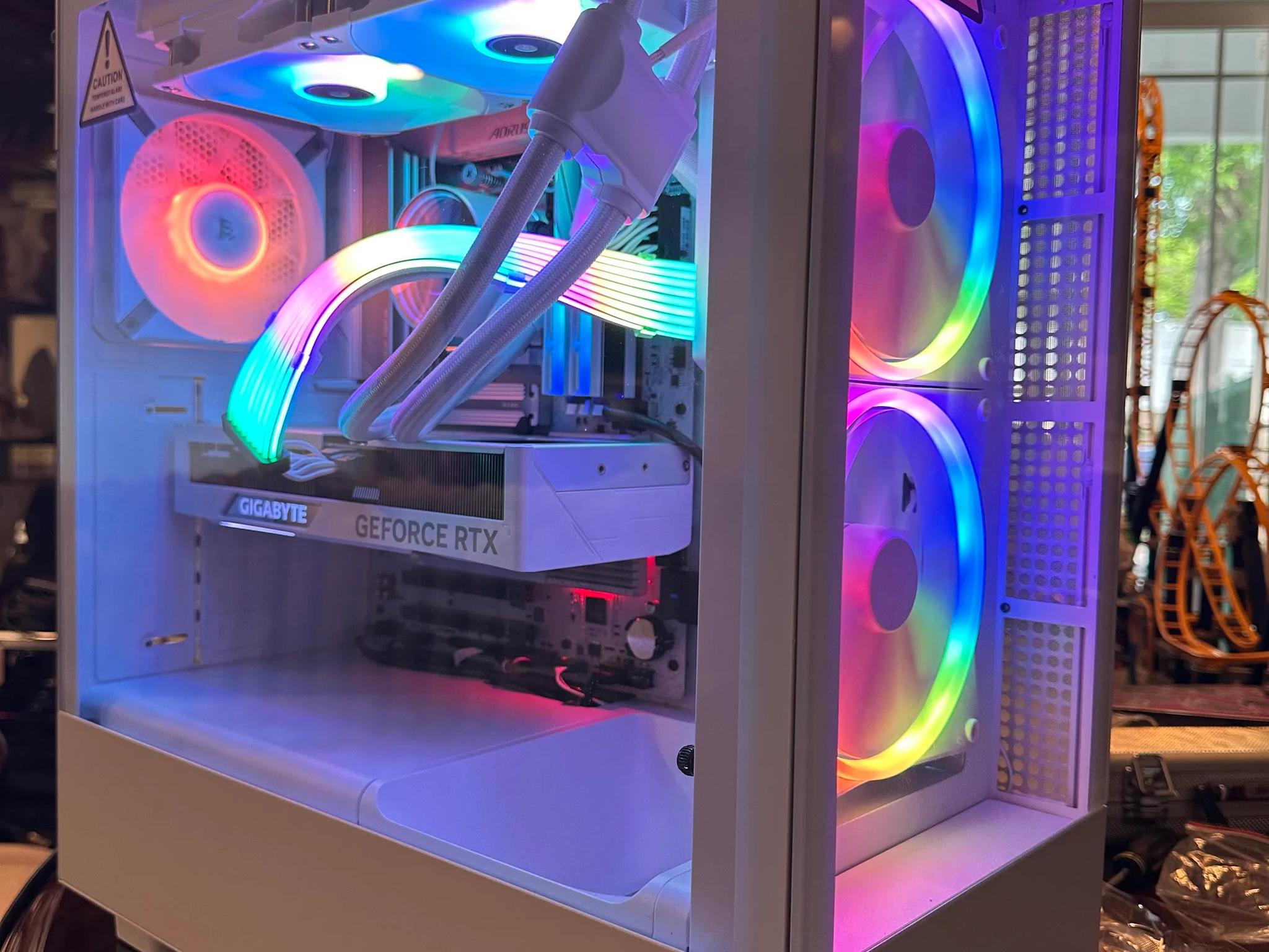 🧊White out🧊 4070 super, Ryzen 5 7600x, 32 Gb Ddr5 6000 MHz, 1 tb nvme ssd. PRICED TO SELL!