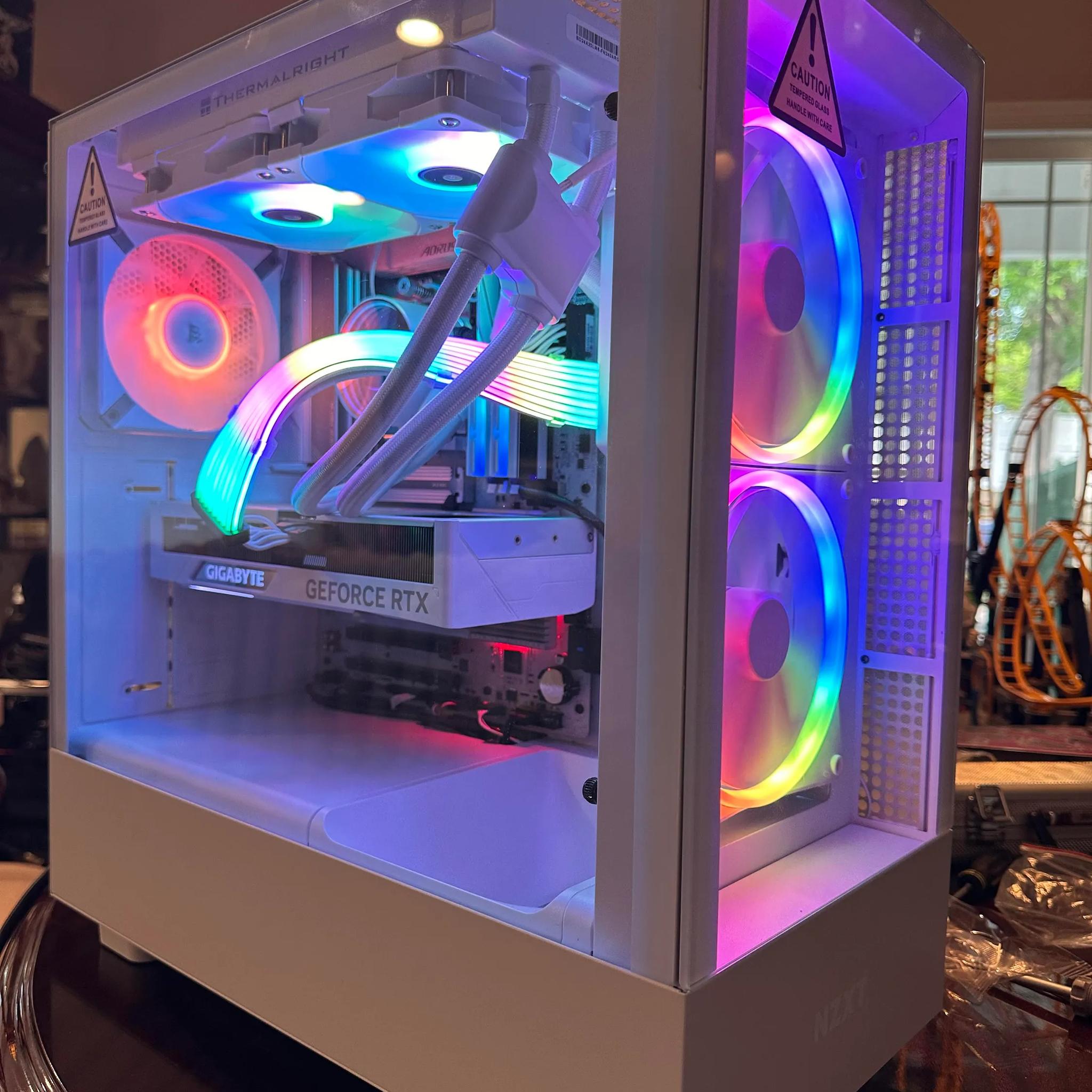 🧊White out🧊 4070 super, Ryzen 5 7600x, 32 Gb Ddr5 6000 MHz, 1 tb nvme ssd. PRICED TO SELL!