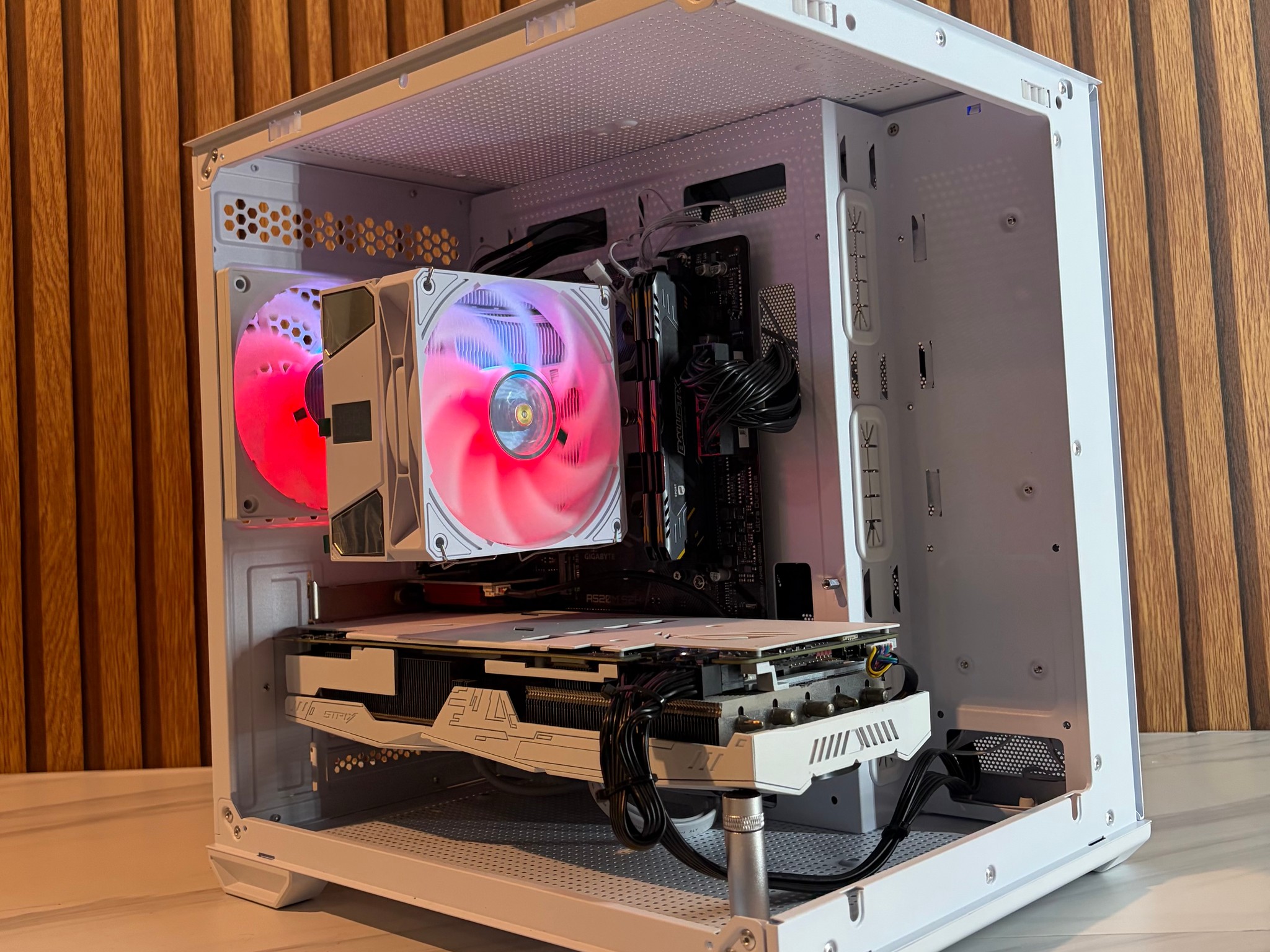 RTX 2060 SUPER | RYZEN 5 3600 | 16GB DDR4 | 500GB SSD | 550W