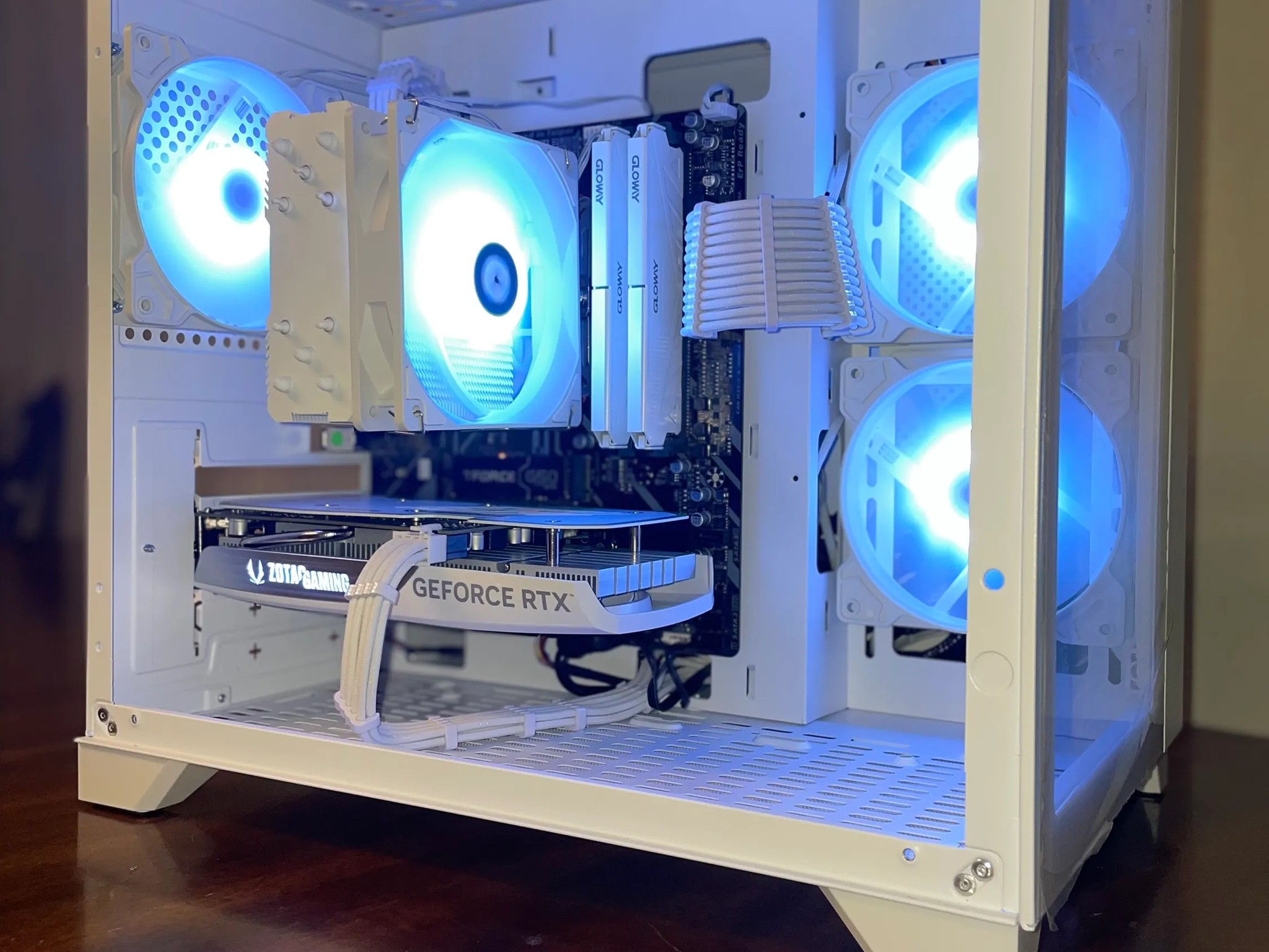 ❄️| RTX 4060 | Ryzen 7 3700x | 32GB | 1 TB NVMe | 1080p Gaming PC | ❄️