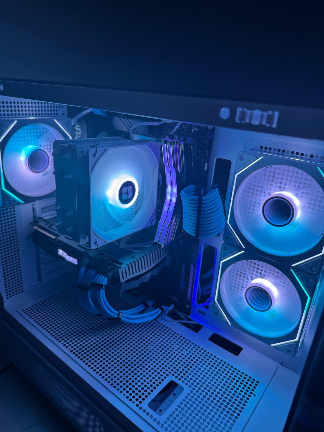ハイエンドゲーミングpc Ryzen5 3600x RTX2070 super RTX 2070 Super 8GB | AMD Ryzen 5 3600X 6-core Processor | 16GB Ram