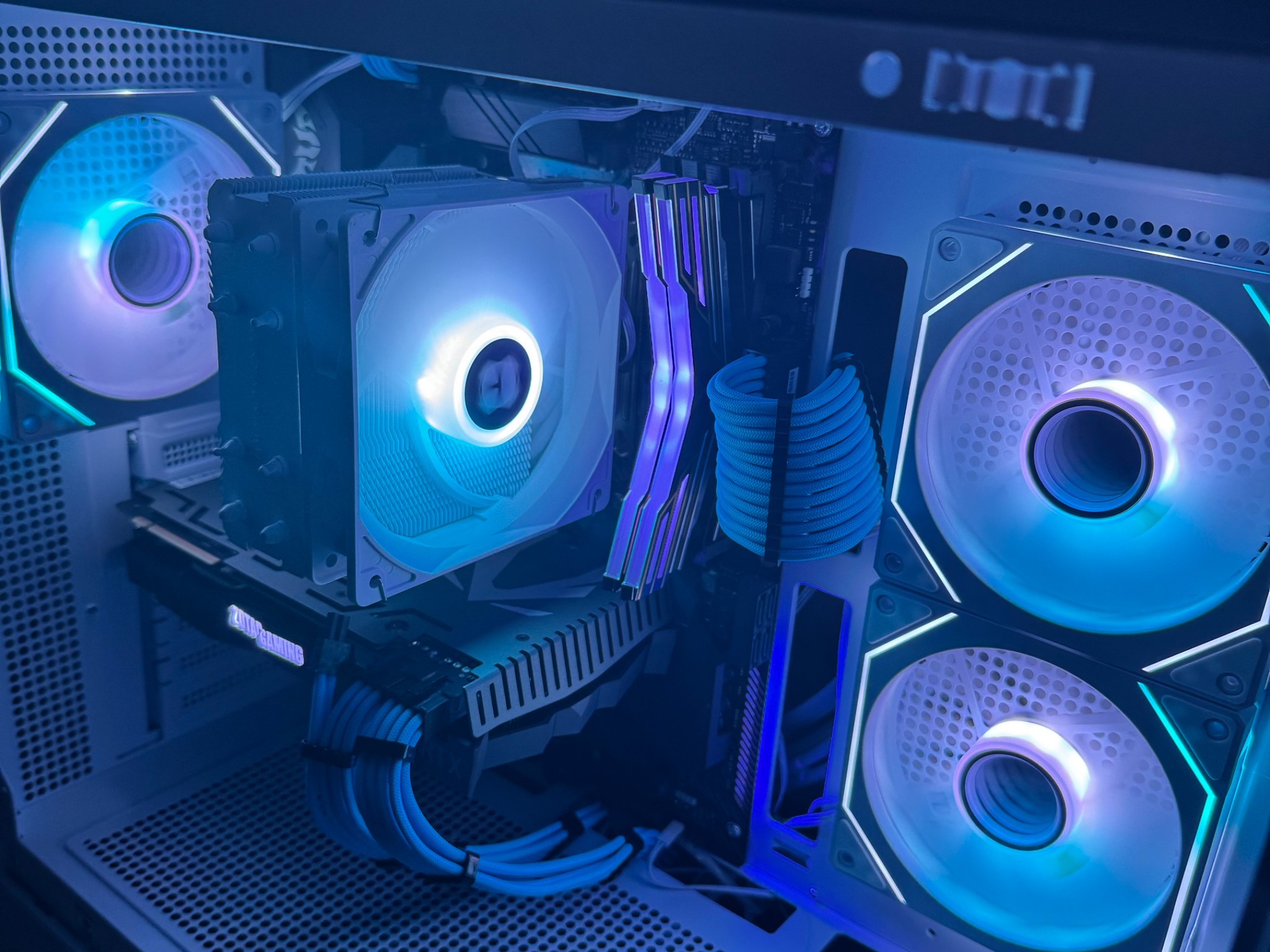 RTX 2070 Super 8GB | AMD Ryzen 5 3600X 6-core Processor | 16GB Ram | 1TB GEN4 M.2