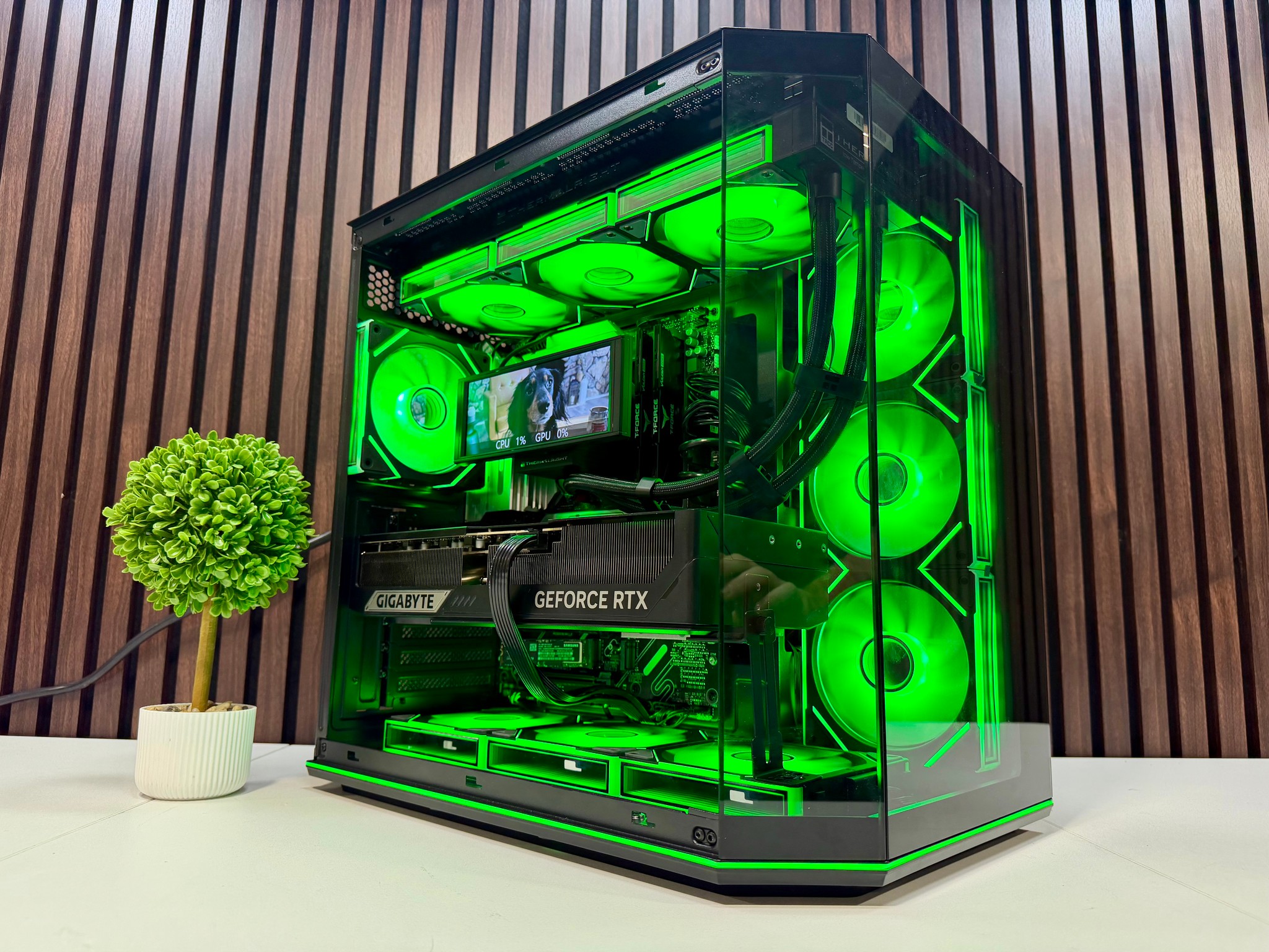 RTX 5090 | Ryzen 9950X3D | 64GB DDR5 | 4TB M.2 | 1200 Watt Gold PSU | LCD AIO