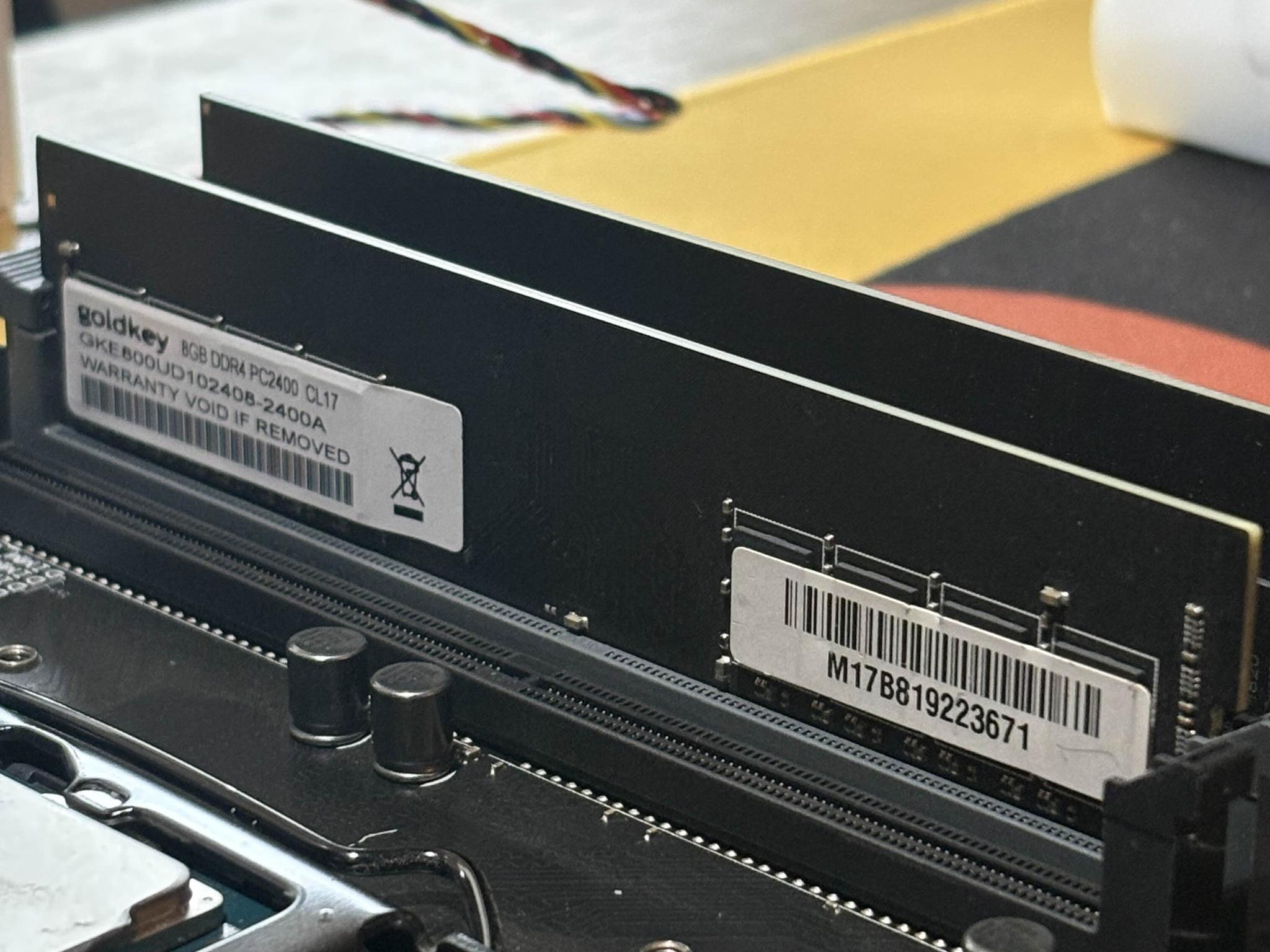 ASUS ROG Maximus VIII Hero + Intel i7-7700T + 16GB DDR4 + Wi-Fi + RGB Hub