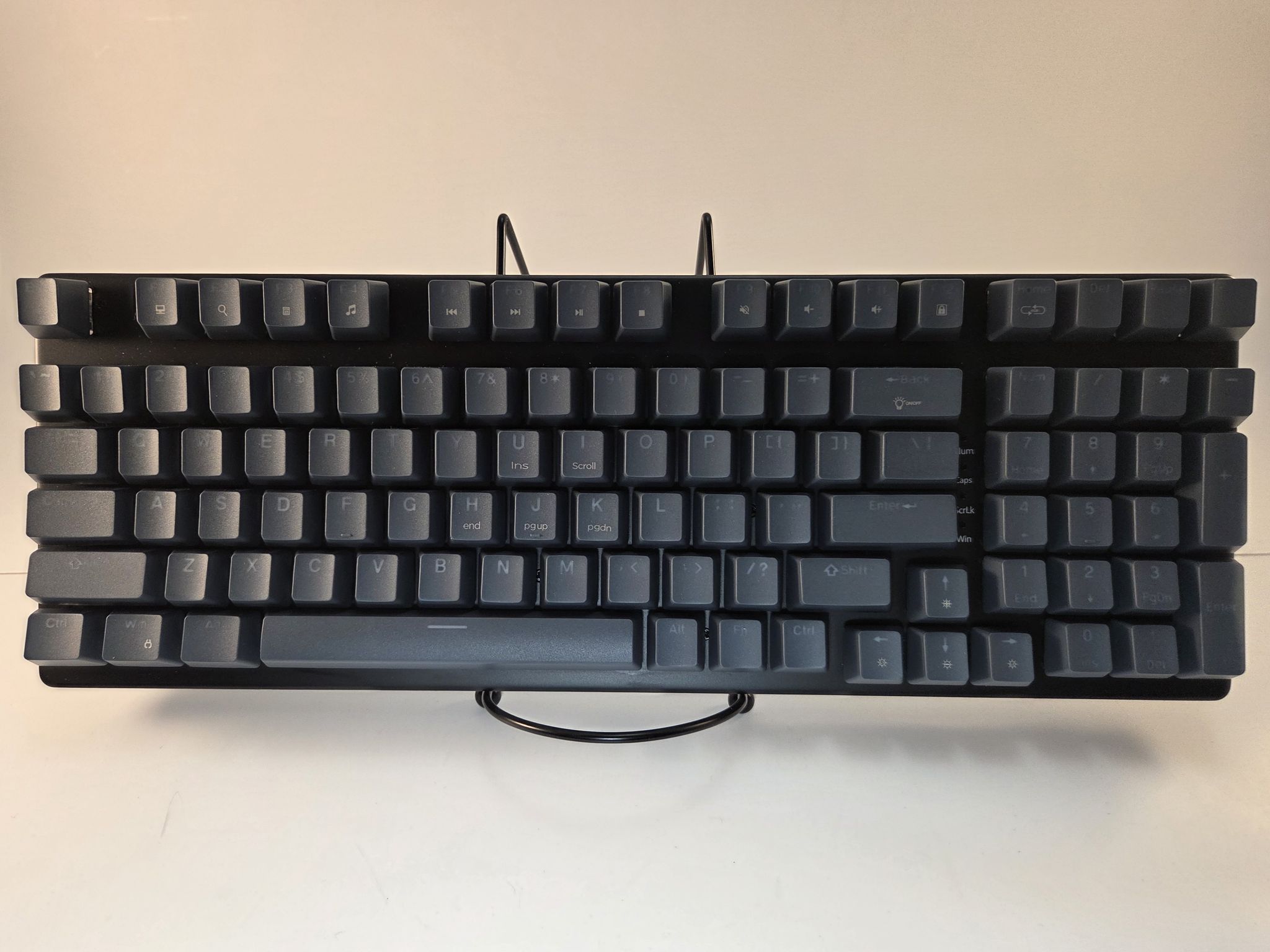 Taiahiro Mechanical Keyboard and Mouse Set 98% Layout w/ RGB