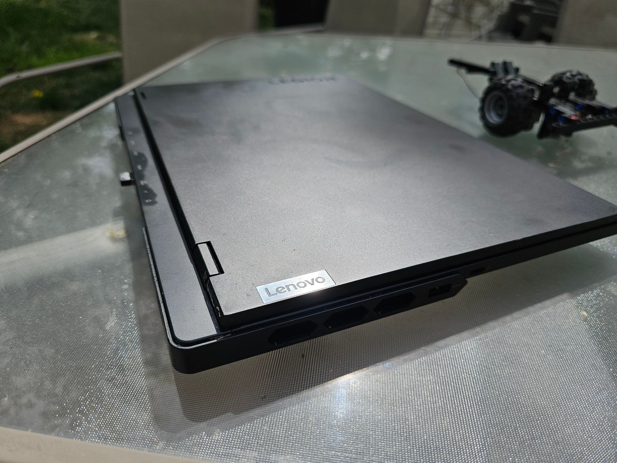 Lenovo Legion Pro 7 16IRX9H 4080 Gaming Laptop
