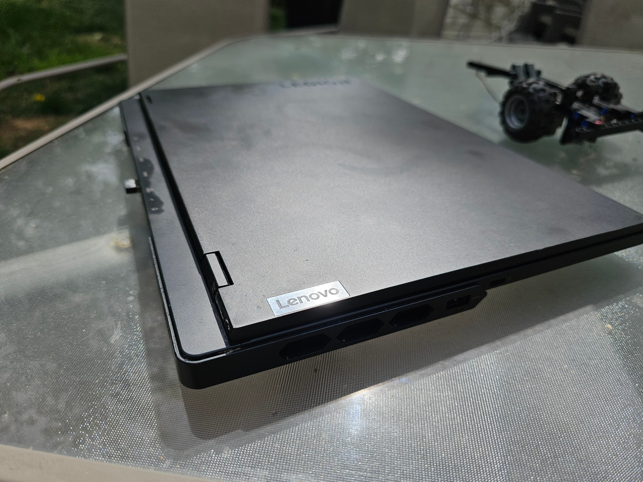 Lenovo Legion Pro 7 16IRX9H 4080 Gaming Laptop