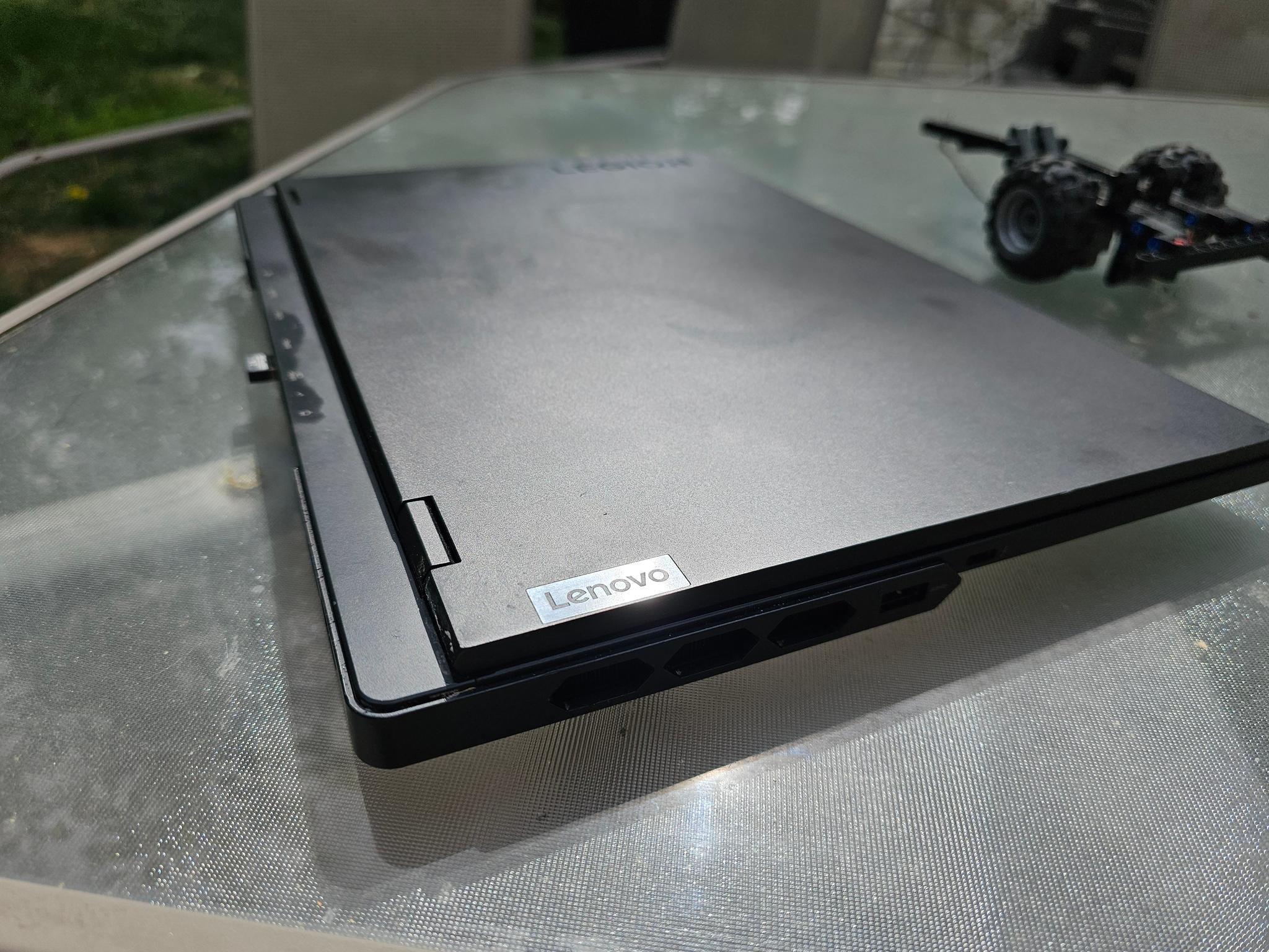 Lenovo Legion Pro 7 16IRX9H 4080 Gaming Laptop