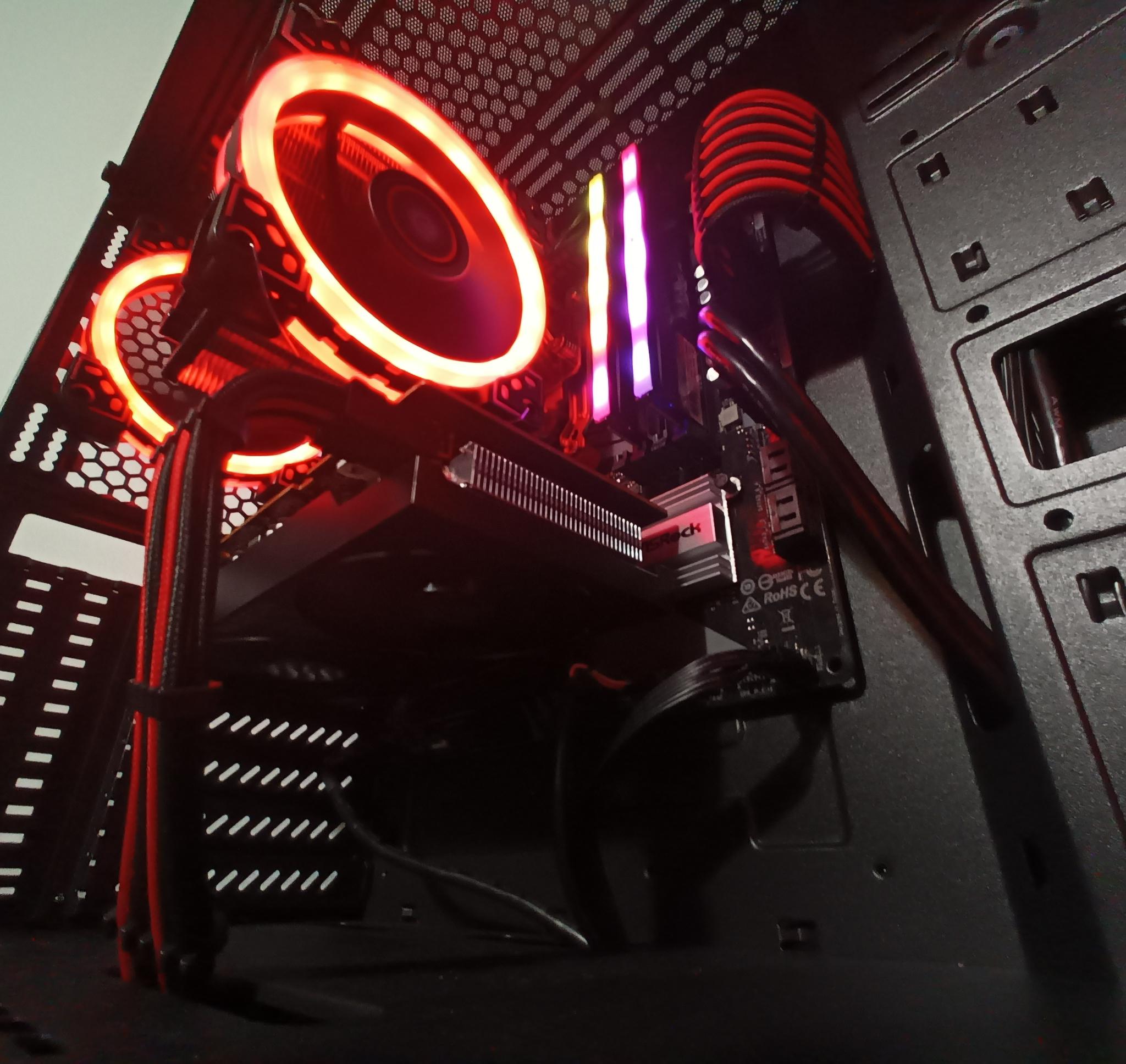 Gaming PC - Ryzen 5 5500, RX 6600XT, 32GB RAM / 1tb NVME SSD